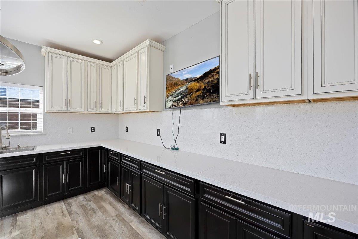 130 E Ave B, Jerome, Idaho 83338, 3 Bedrooms, 2 Bathrooms, Residential For Sale, Price $379,000, 98964069