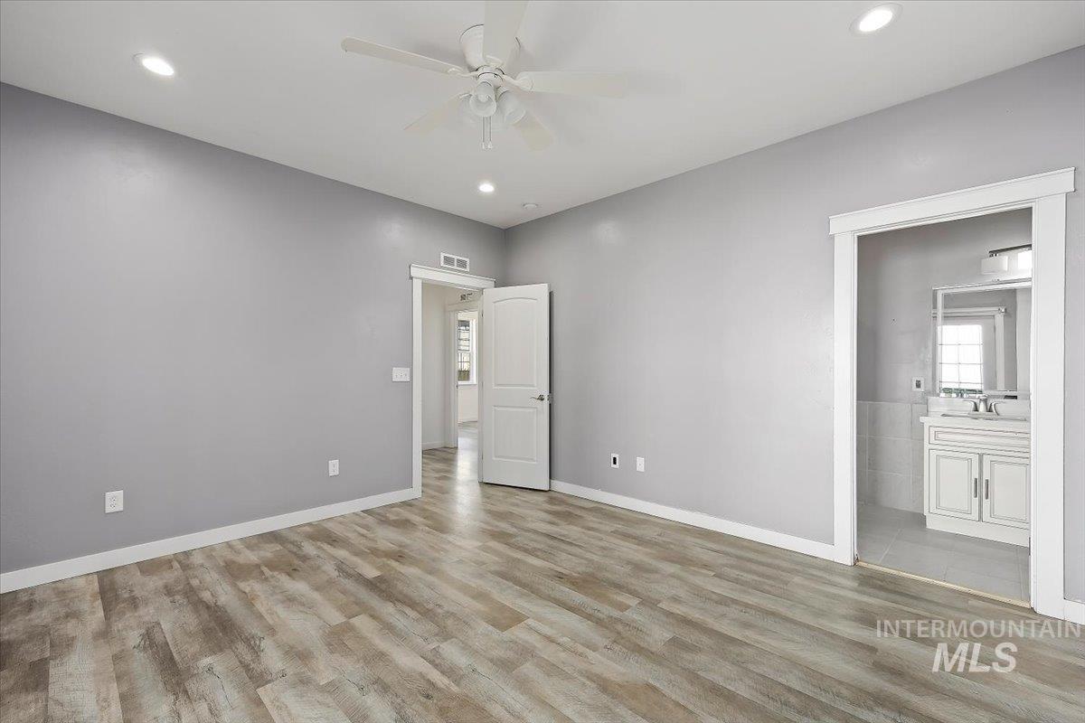 130 E Ave B, Jerome, Idaho 83338, 3 Bedrooms, 2 Bathrooms, Residential For Sale, Price $379,000, 98964069