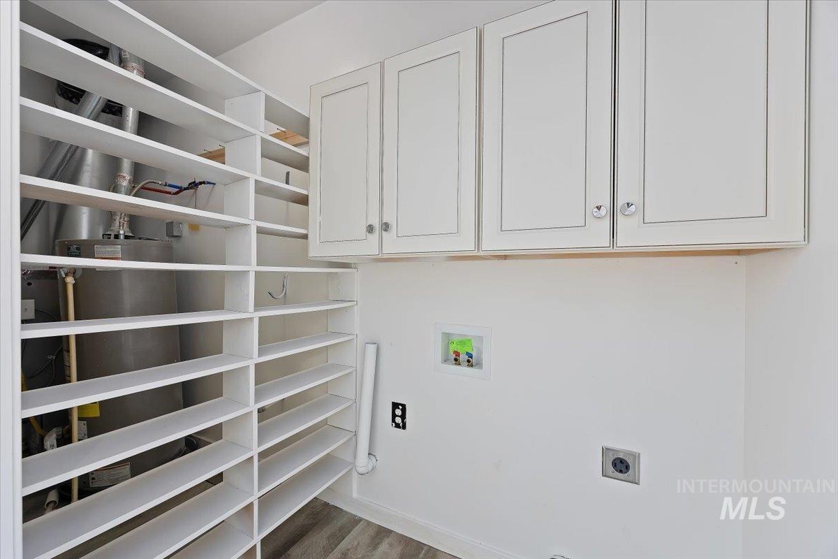 130 E Ave B, Jerome, Idaho 83338, 3 Bedrooms, 2 Bathrooms, Residential For Sale, Price $379,000, 98964069