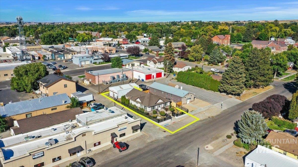 130 E Ave B, Jerome, Idaho 83338, 3 Bedrooms, 2 Bathrooms, Residential For Sale, Price $379,000, 98964069
