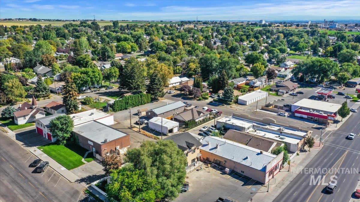 130 E Ave B, Jerome, Idaho 83338, 3 Bedrooms, 2 Bathrooms, Residential For Sale, Price $379,000, 98964069