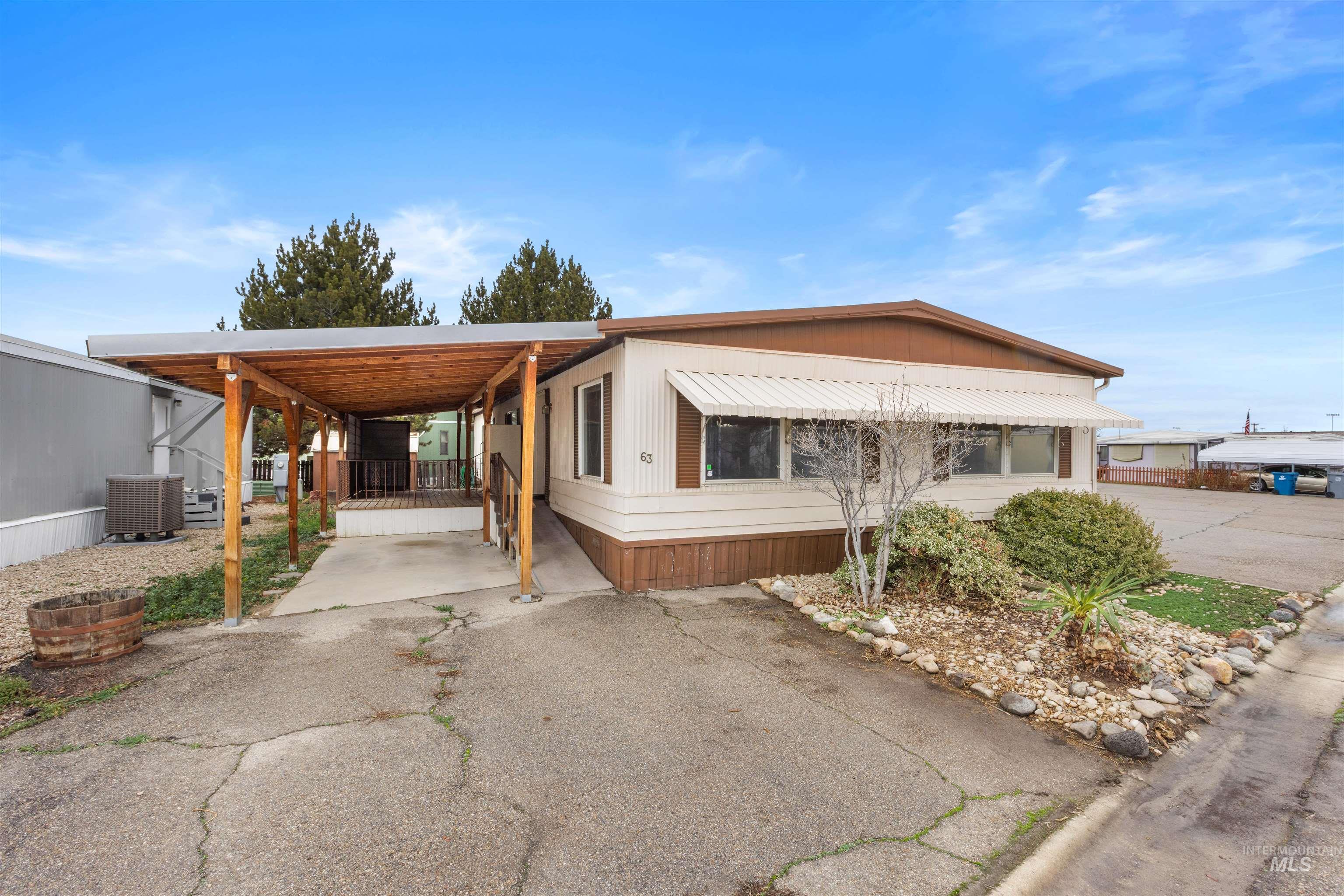 2205 E Linden St, Caldwell, Idaho 83605-5982, 3 Bedrooms, 2 Bathrooms, Residential For Sale, Price $110,000,MLS 98964073