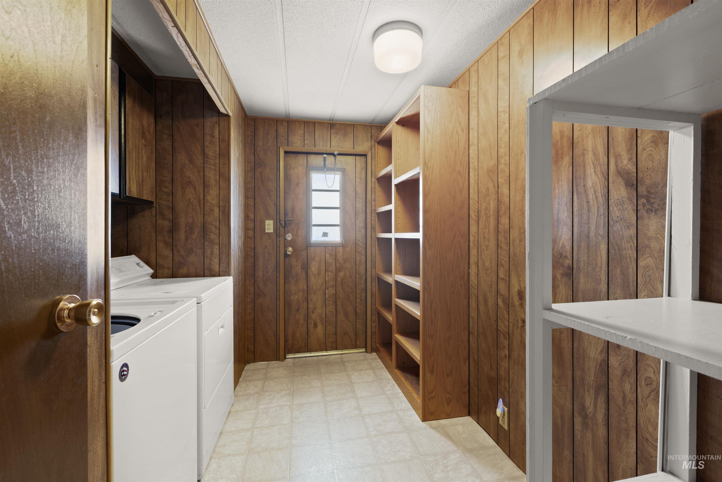 2205 E Linden St, Caldwell, Idaho 83605-5982, 3 Bedrooms, 2 Bathrooms, Residential For Sale, Price $110,000,MLS 98964073