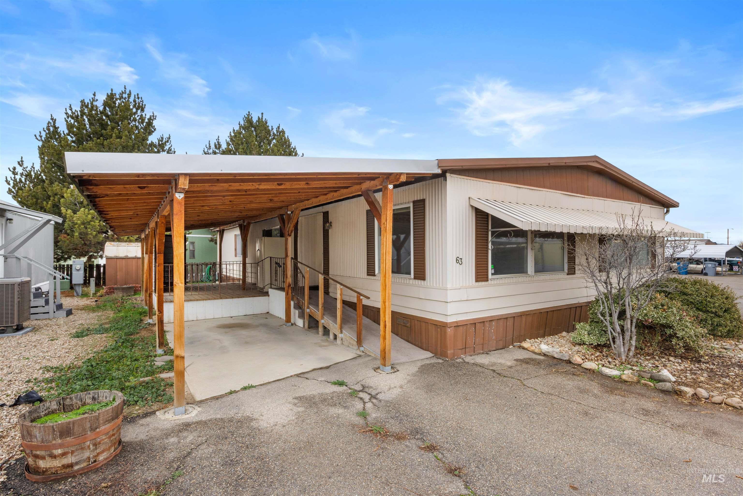 2205 E Linden St, Caldwell, Idaho 83605-5982, 3 Bedrooms, 2 Bathrooms, Residential For Sale, Price $110,000,MLS 98964073