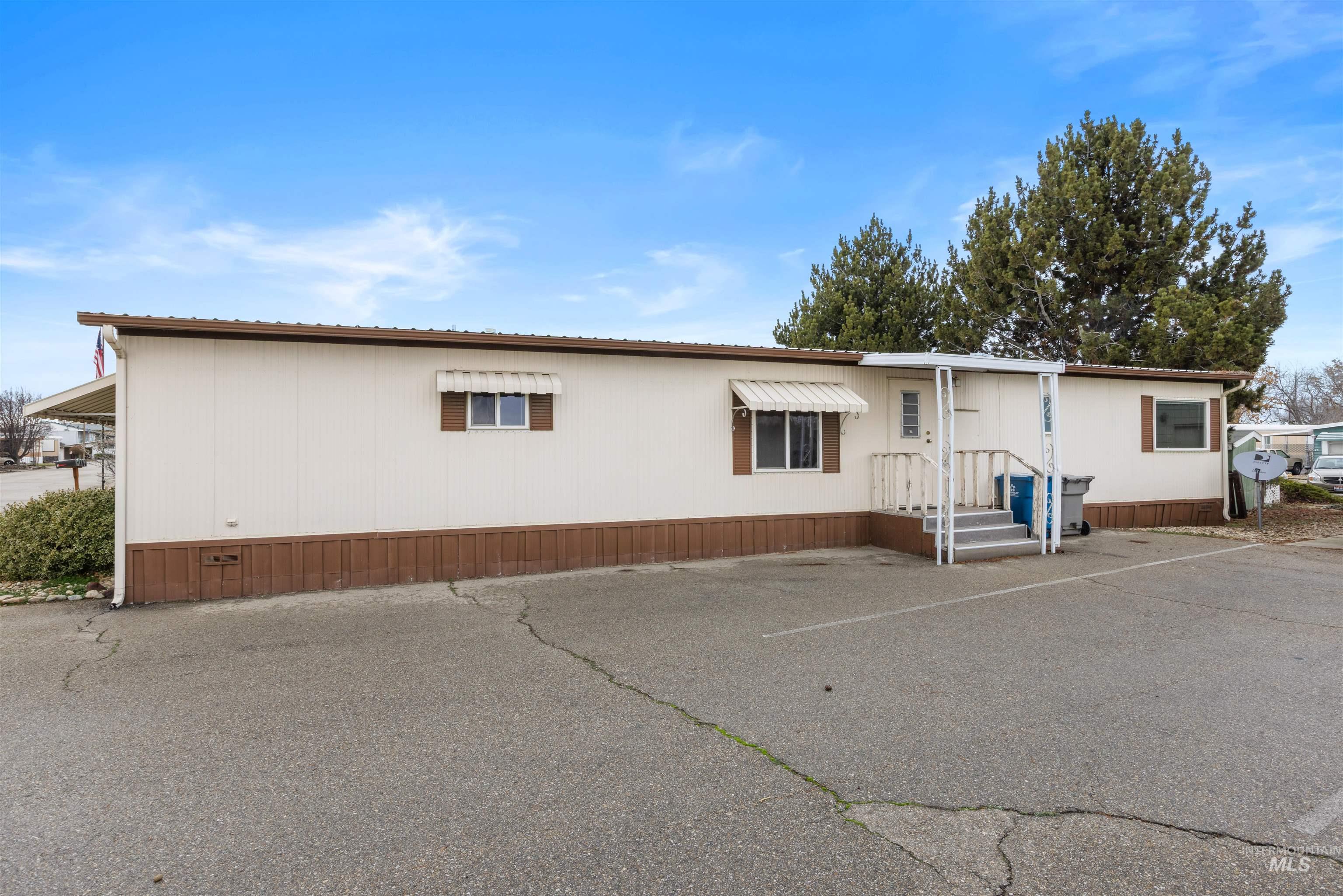 2205 E Linden St, Caldwell, Idaho 83605-5982, 3 Bedrooms, 2 Bathrooms, Residential For Sale, Price $110,000,MLS 98964073