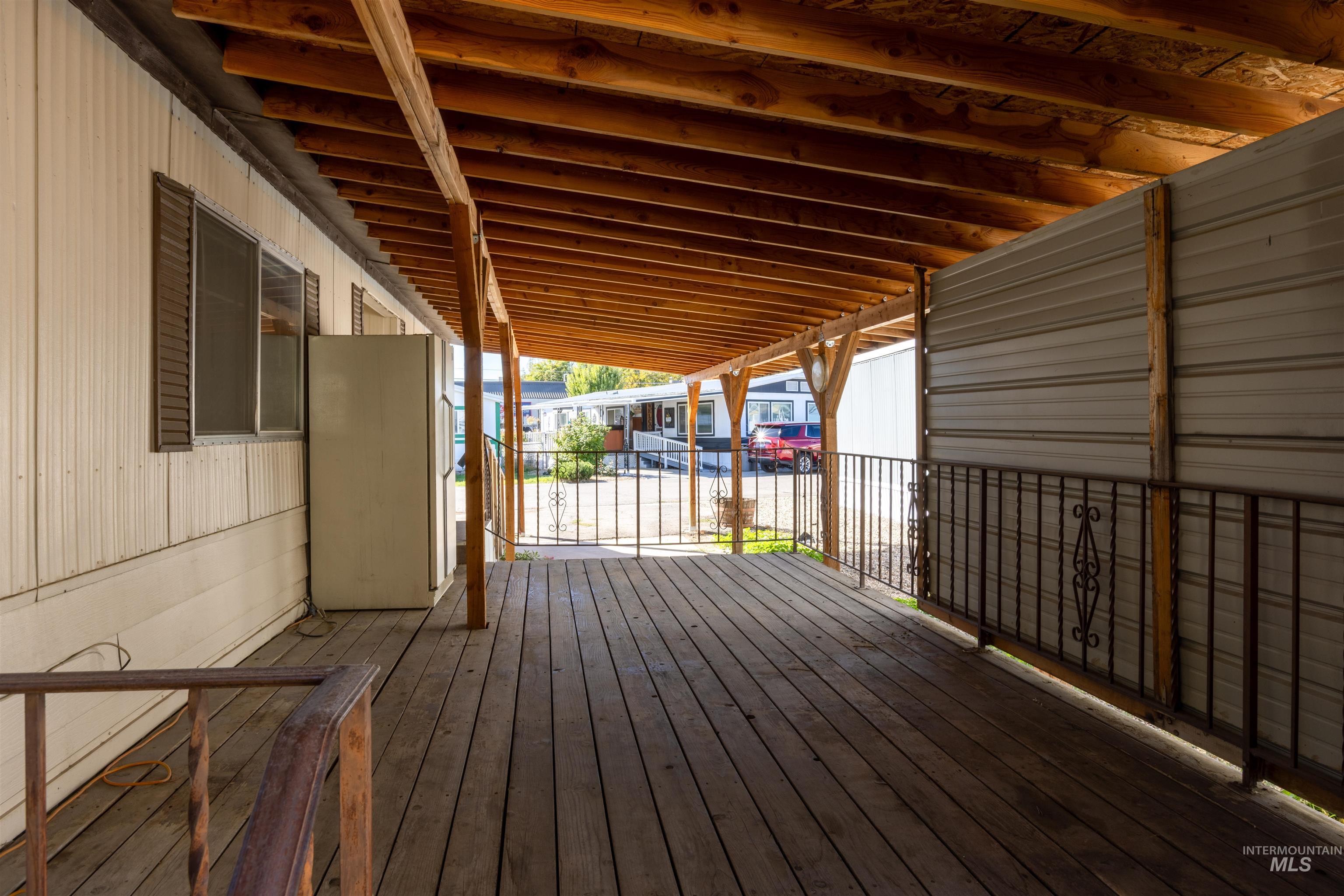 2205 E Linden St, Caldwell, Idaho 83605-5982, 3 Bedrooms, 2 Bathrooms, Residential For Sale, Price $110,000,MLS 98964073