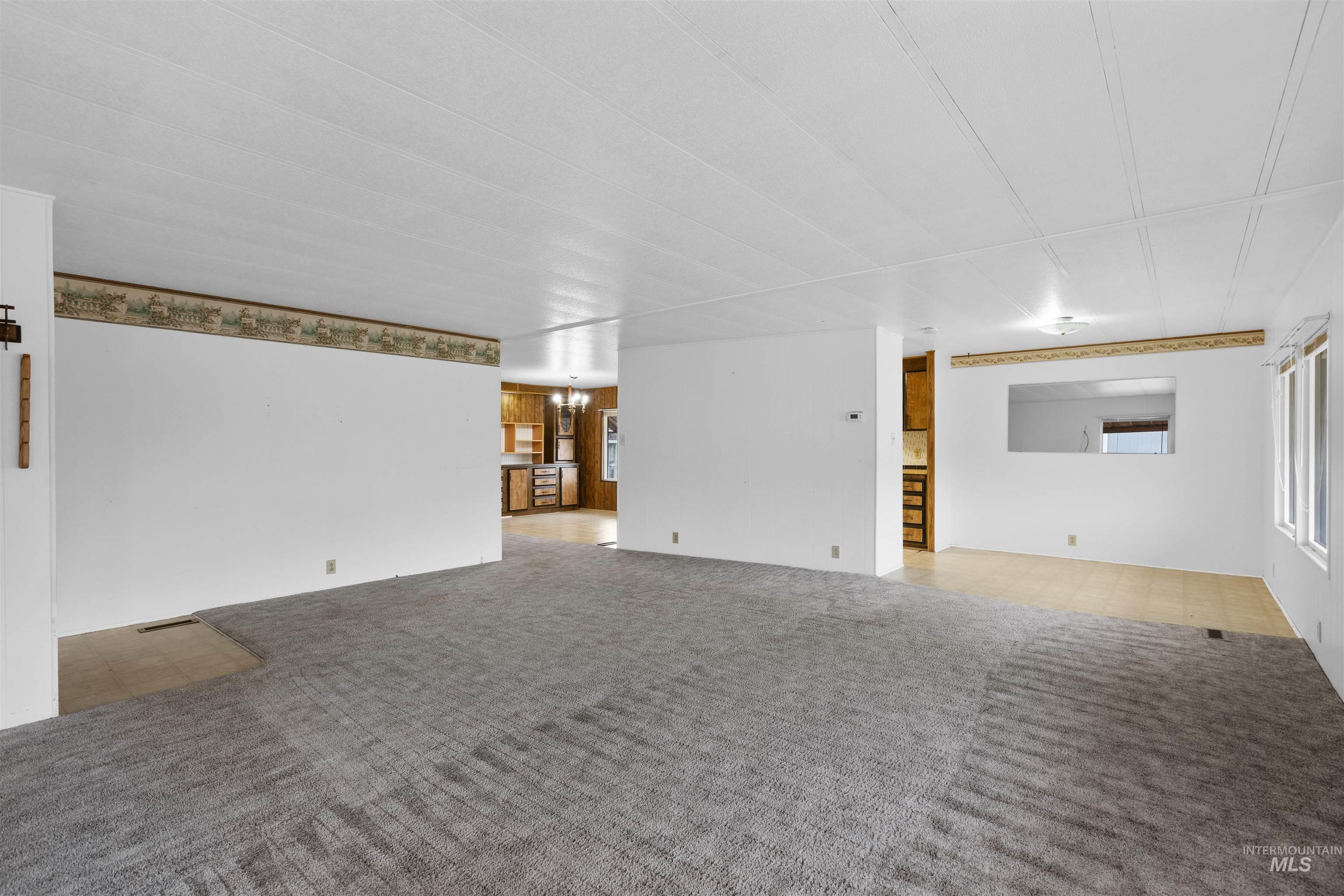 2205 E Linden St, Caldwell, Idaho 83605-5982, 3 Bedrooms, 2 Bathrooms, Residential For Sale, Price $110,000,MLS 98964073