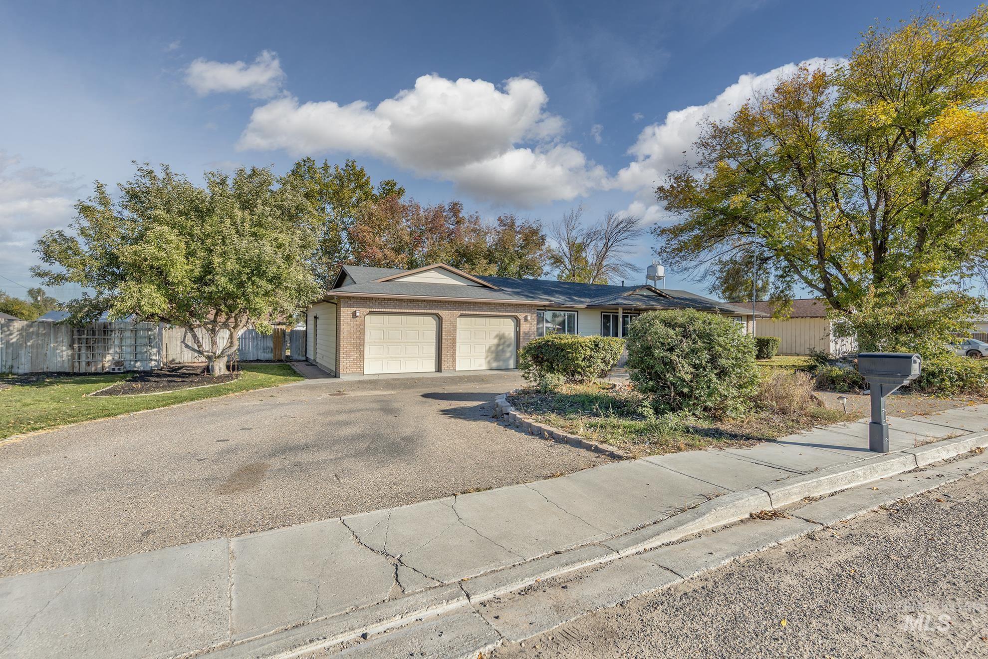 710 N 5th St., Nyssa, Oregon 97913, 3 Bedrooms, 2 Bathrooms, Residential For Sale, Price $330,000,MLS 98964081