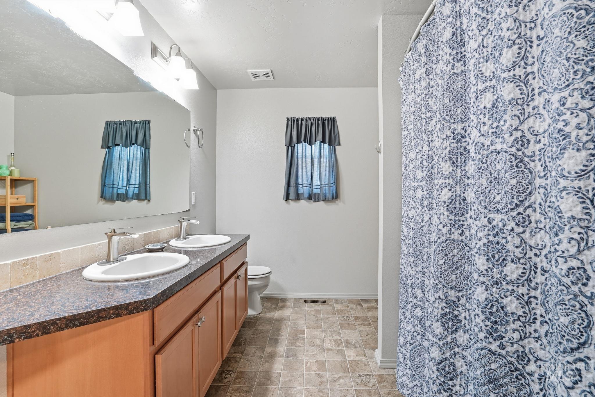 9935 W Littlewood St, Boise, Idaho 83709, 3 Bedrooms, 2 Bathrooms, Residential For Sale, Price $435,000,MLS 98964096