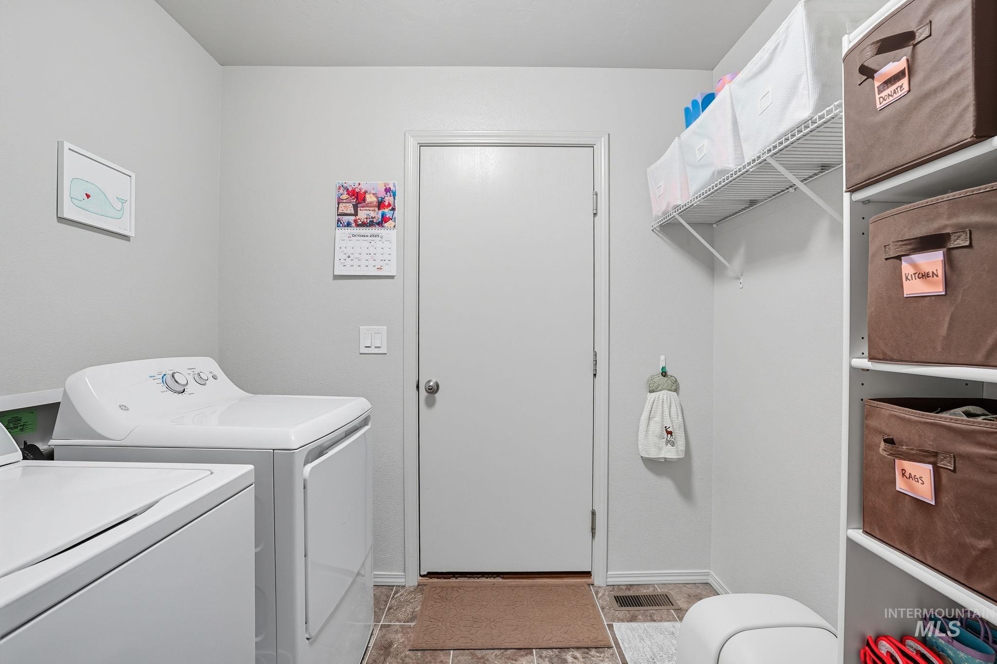 9935 W Littlewood St, Boise, Idaho 83709, 3 Bedrooms, 2 Bathrooms, Residential For Sale, Price $435,000,MLS 98964096