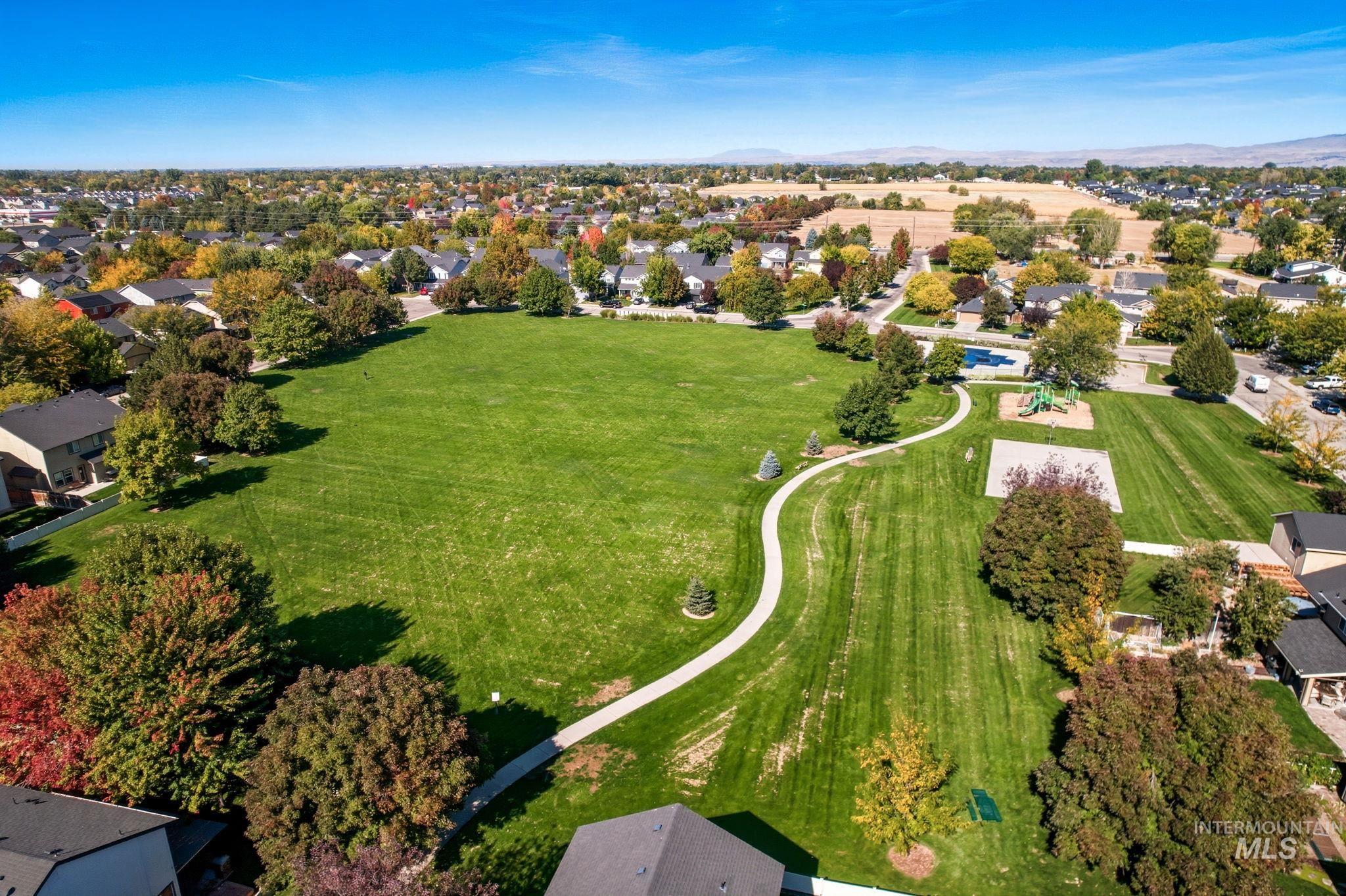 9935 W Littlewood St, Boise, Idaho 83709, 3 Bedrooms, 2 Bathrooms, Residential For Sale, Price $445,000,MLS 98964096