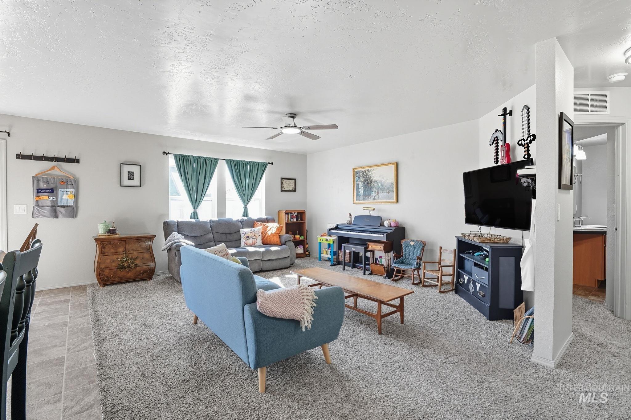 9935 W Littlewood St, Boise, Idaho 83709, 3 Bedrooms, 2 Bathrooms, Residential For Sale, Price $445,000,MLS 98964096