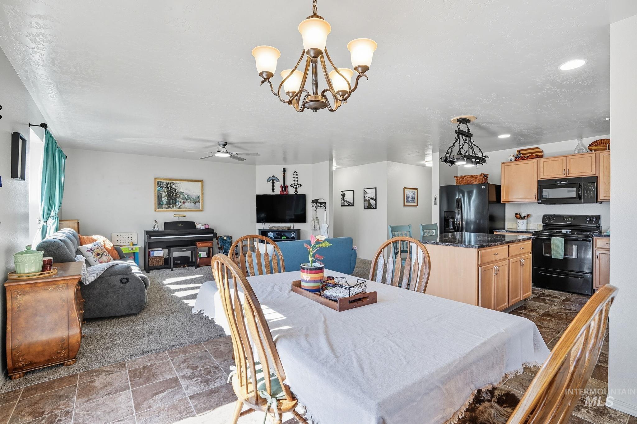 9935 W Littlewood St, Boise, Idaho 83709, 3 Bedrooms, 2 Bathrooms, Residential For Sale, Price $445,000,MLS 98964096