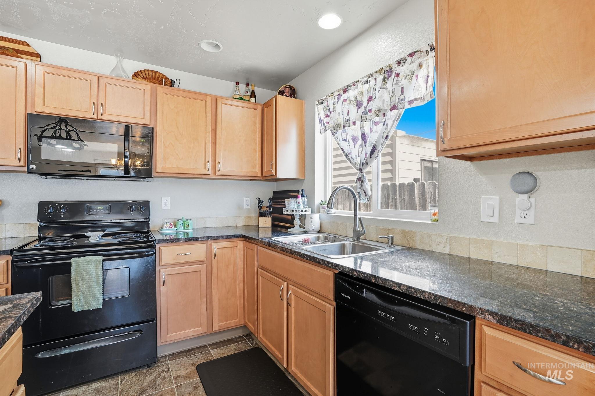 9935 W Littlewood St, Boise, Idaho 83709, 3 Bedrooms, 2 Bathrooms, Residential For Sale, Price $435,000,MLS 98964096