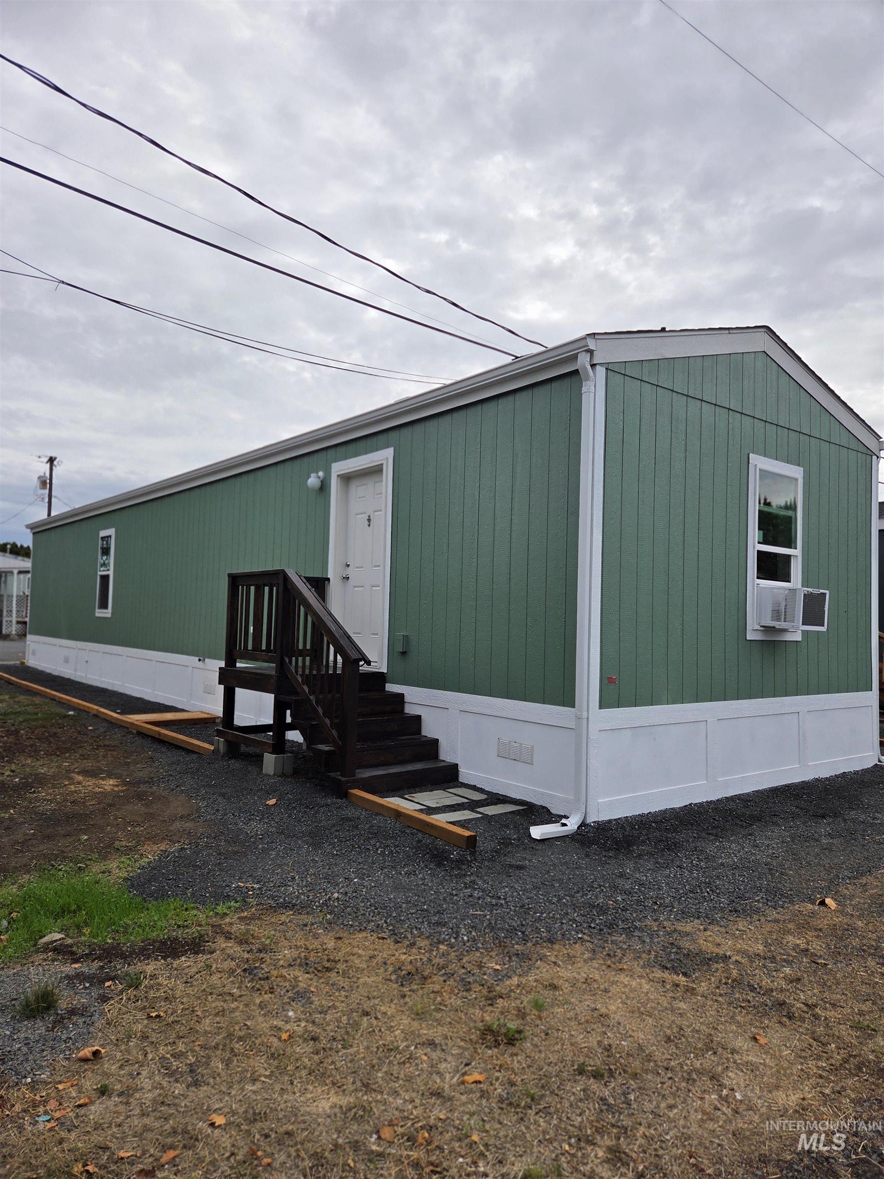 928 Warner Ave, Lewiston, Idaho 83501, 3 Bedrooms, 2 Bathrooms, Residential For Sale, Price $109,900,MLS 98964128