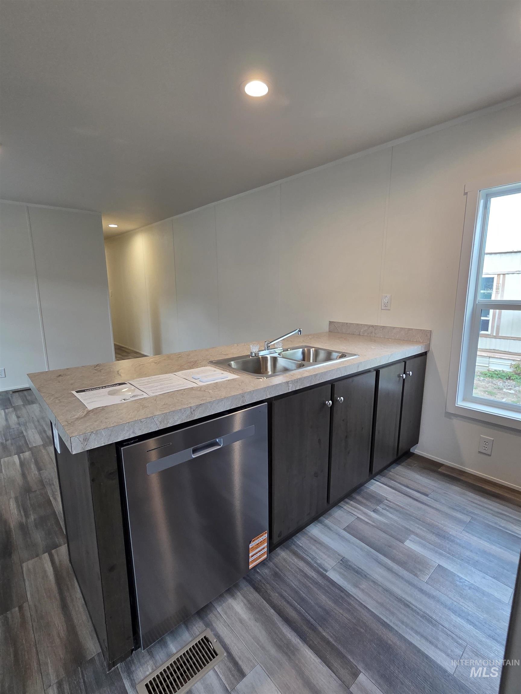 928 Warner Ave, Lewiston, Idaho 83501, 3 Bedrooms, 2 Bathrooms, Residential For Sale, Price $109,900,MLS 98964128