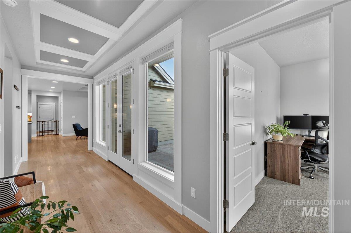 3949 W Hidden Springs, Boise, Idaho 83714, 3 Bedrooms, 2 Bathrooms, Residential For Sale, Price $675,000,MLS 98964148