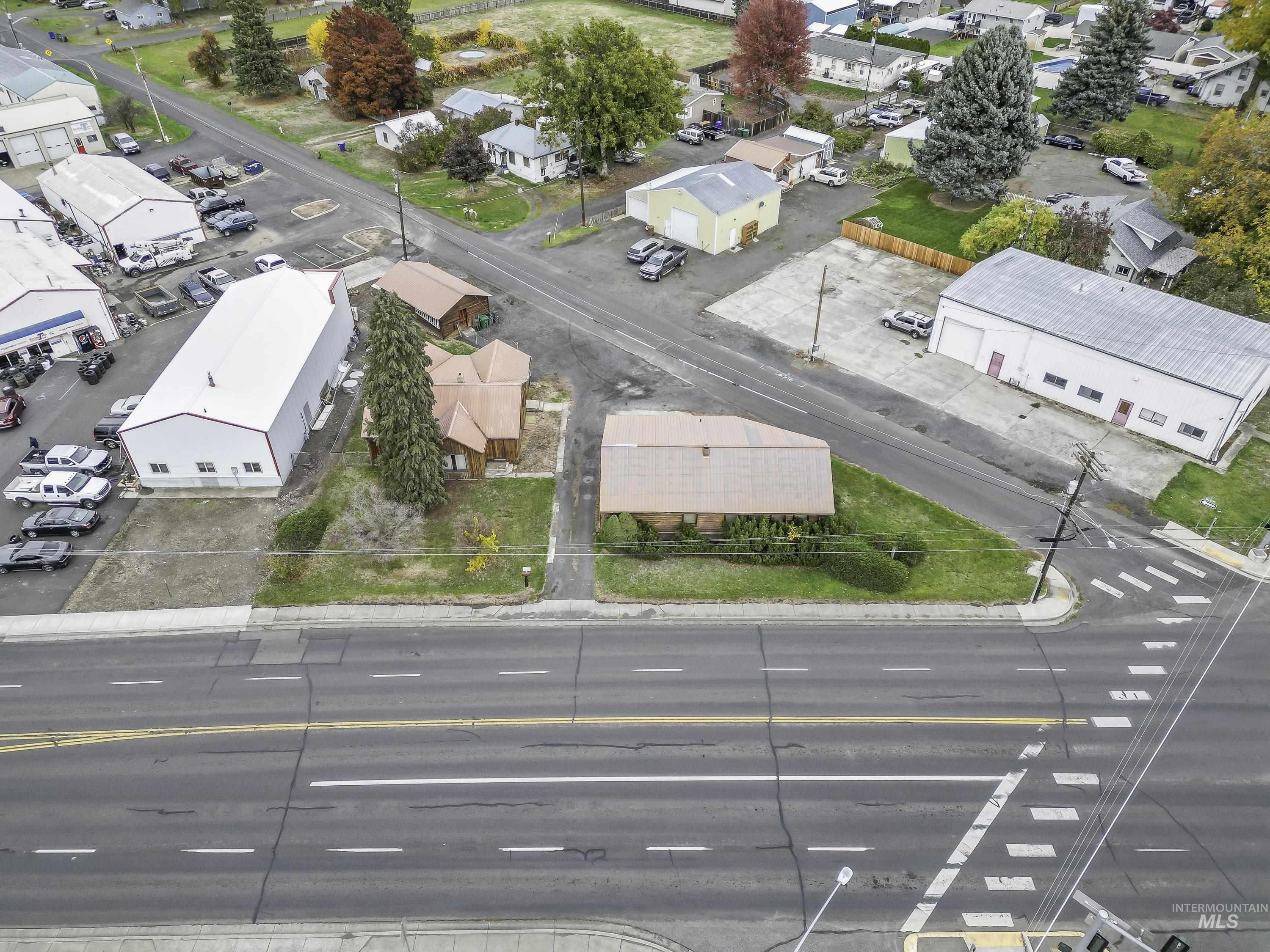 557-559 Thain Rd, Lewiston, Idaho 83501, 3 Bedrooms, Business/Commercial For Sale, Price $339,000,MLS 98964163