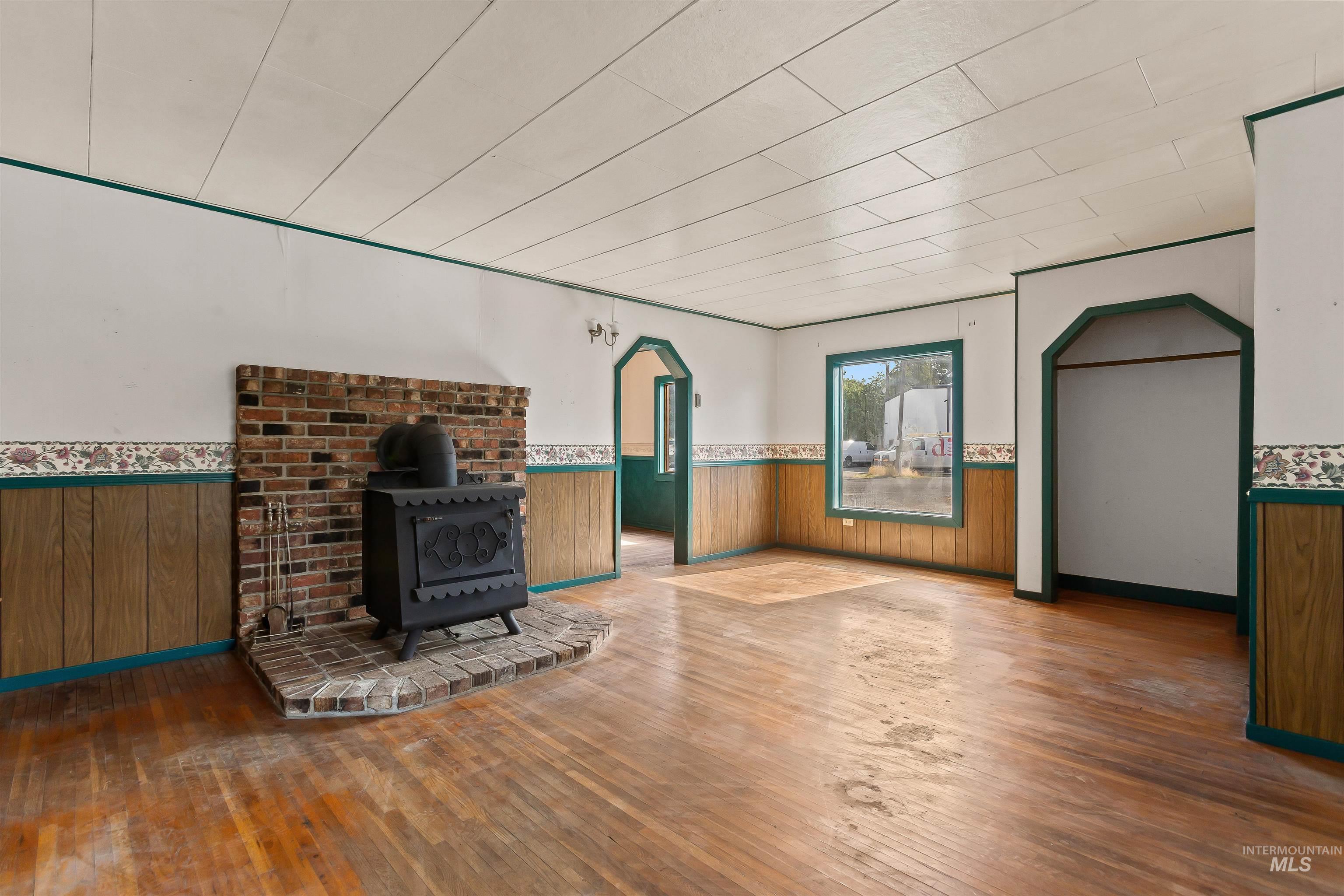 557-559 Thain Rd, Lewiston, Idaho 83501, 3 Bedrooms, Business/Commercial For Sale, Price $339,000,MLS 98964163