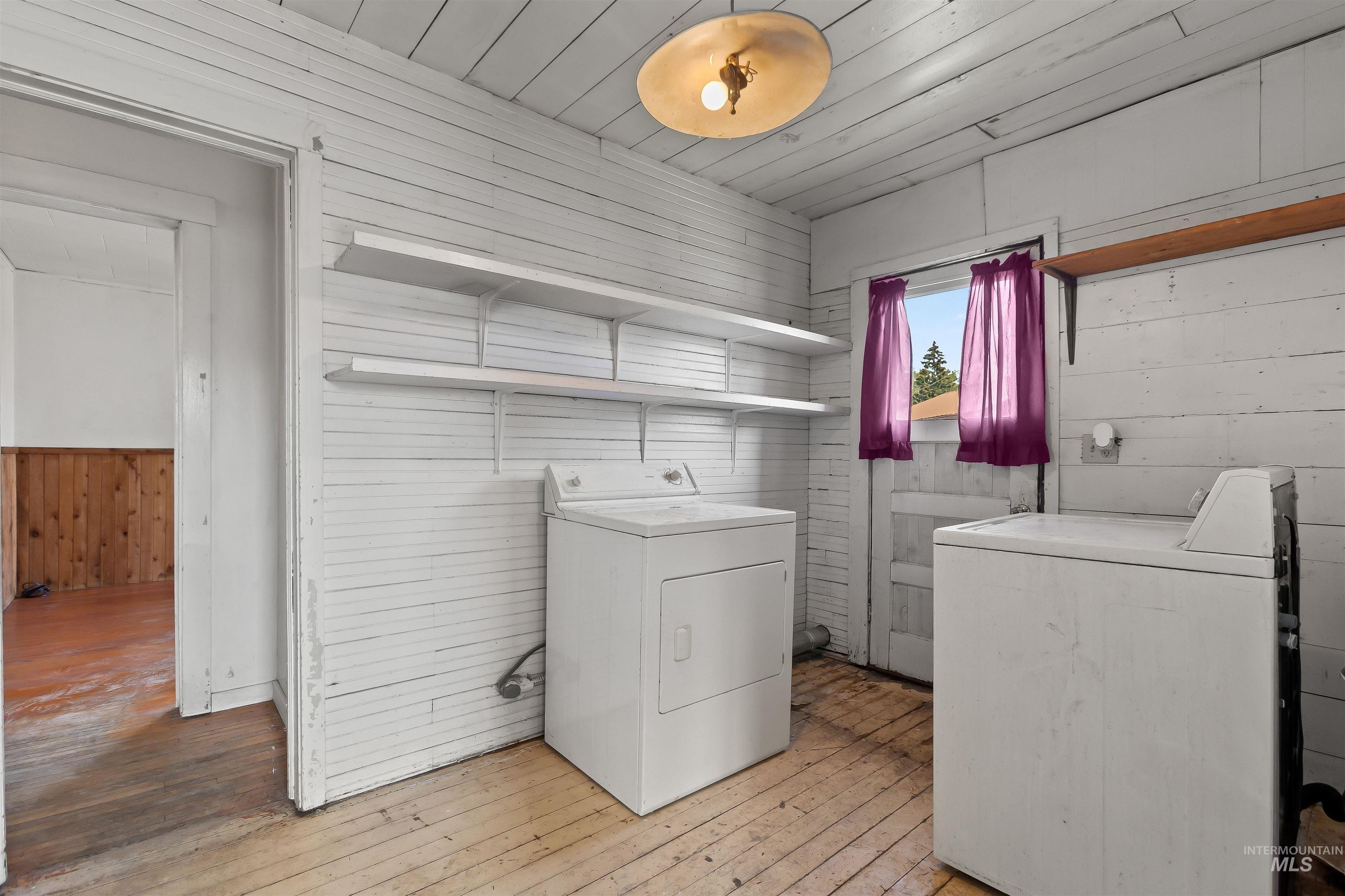 557-559 Thain Rd, Lewiston, Idaho 83501, 3 Bedrooms, Business/Commercial For Sale, Price $339,000,MLS 98964163