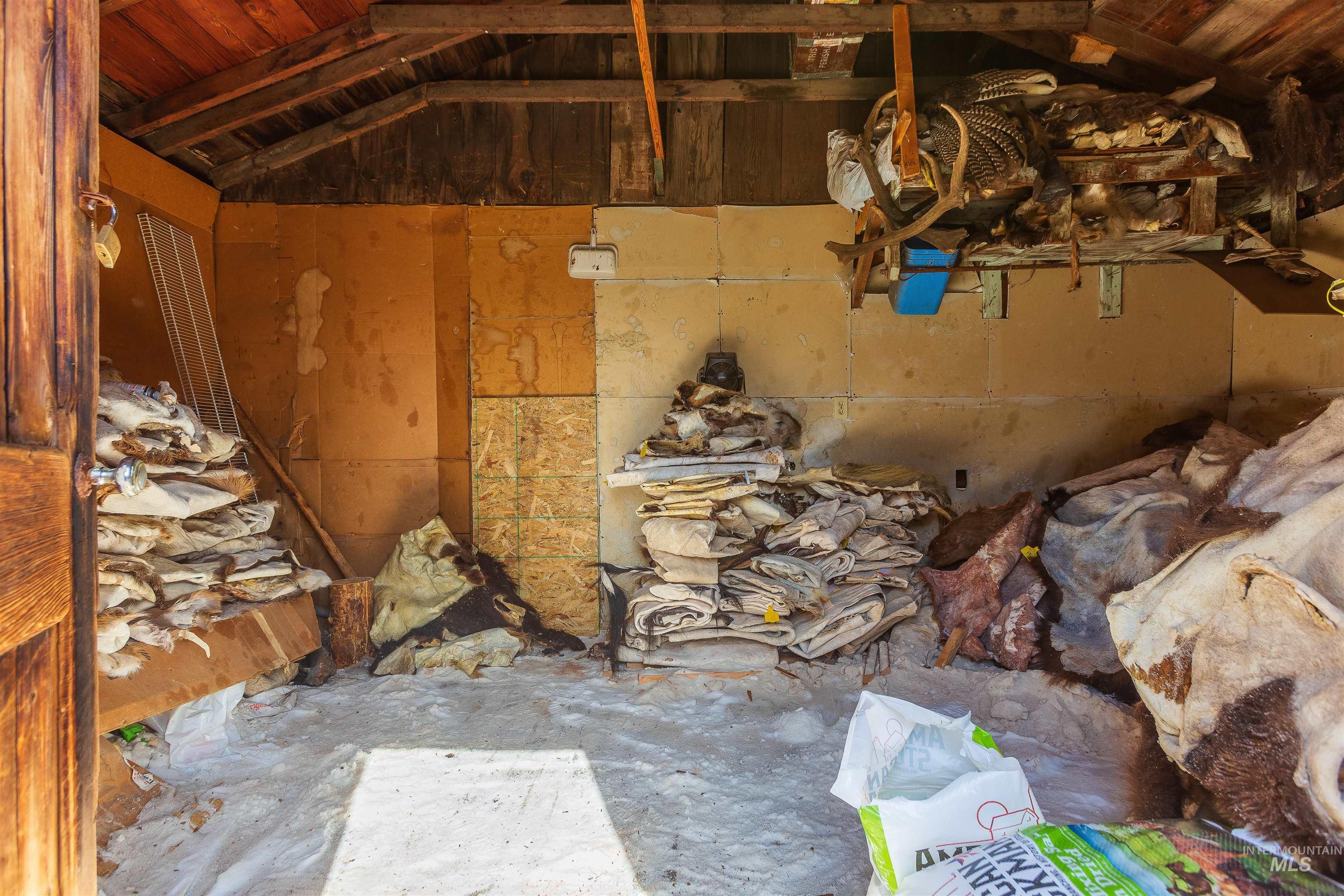 557-559 Thain Rd, Lewiston, Idaho 83501, 3 Bedrooms, Business/Commercial For Sale, Price $339,000,MLS 98964163