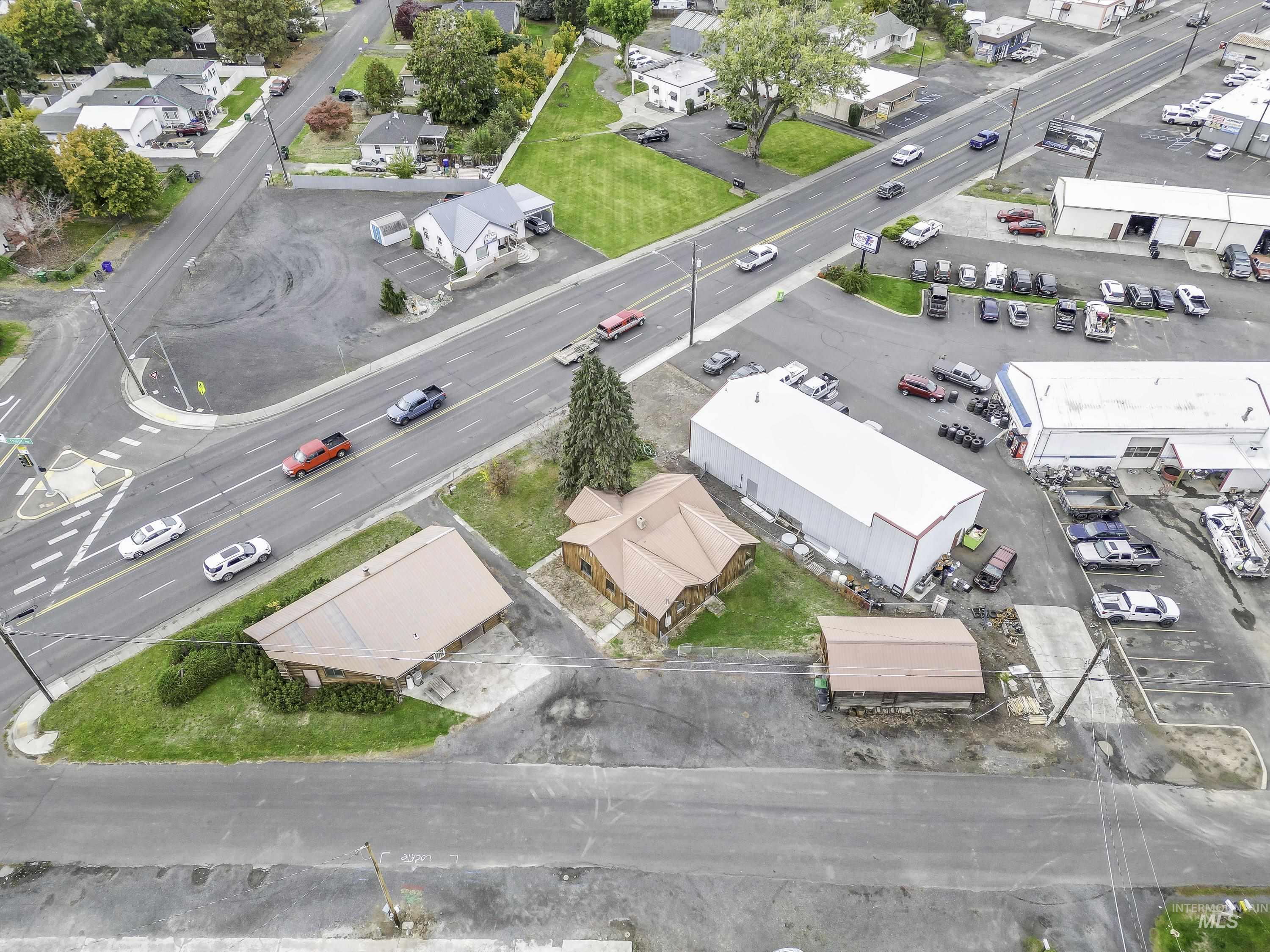 557-559 Thain Rd, Lewiston, Idaho 83501, 3 Bedrooms, Business/Commercial For Sale, Price $339,000,MLS 98964163