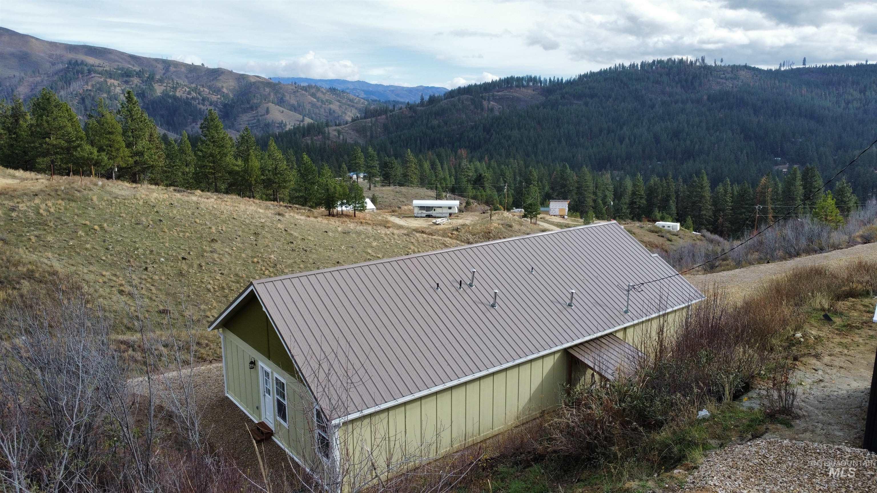 49 Gold Fork Ridge Rd, Boise, Idaho 83716, 3 Bedrooms, 2 Bathrooms, Residential For Sale, Price $479,990,MLS 98964166