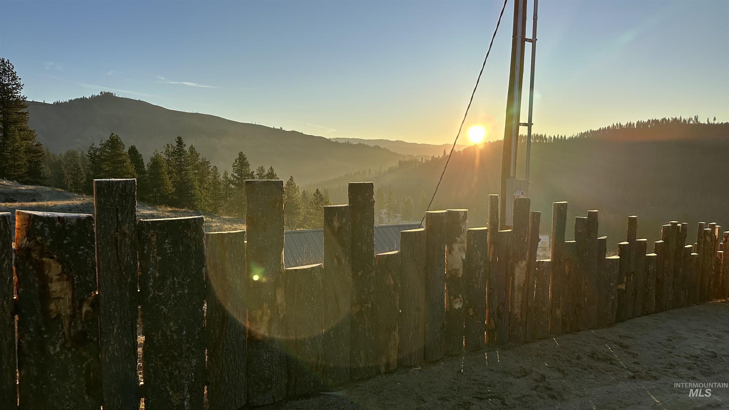 49 Gold Fork Ridge Rd, Boise, Idaho 83716, 3 Bedrooms, 2 Bathrooms, Residential For Sale, Price $479,990,MLS 98964166