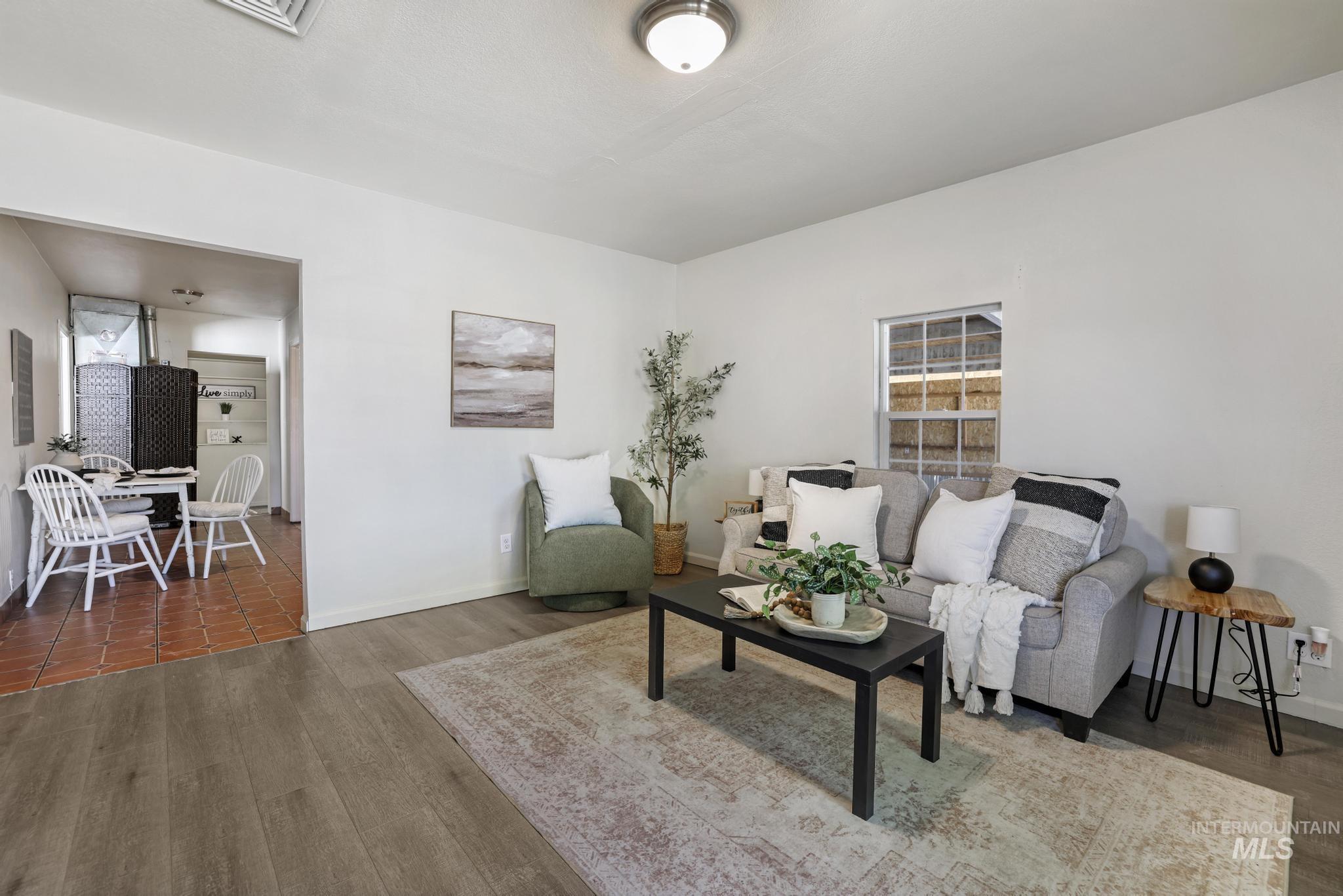 230 2nd Street, Hazelton, Idaho 83335, 4 Bedrooms, 1 Bathroom, Residential For Sale, Price $245,000,MLS 98964182