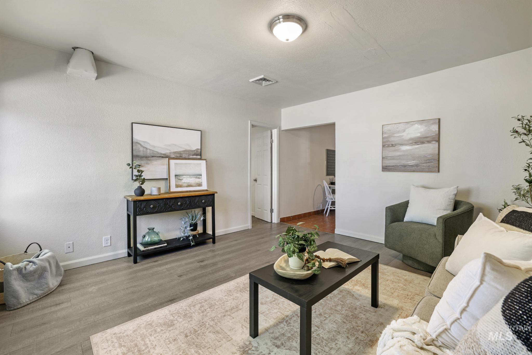 230 2nd Street, Hazelton, Idaho 83335, 4 Bedrooms, 1 Bathroom, Residential For Sale, Price $245,000,MLS 98964182