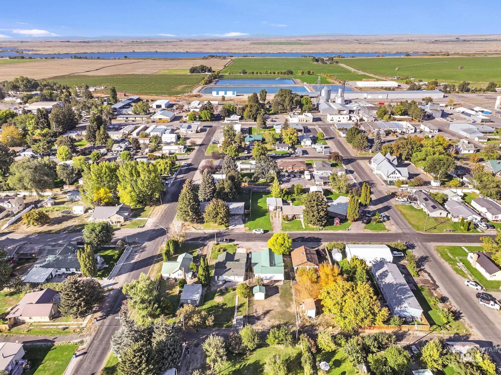 230 2nd Street, Hazelton, Idaho 83335, 4 Bedrooms, 1 Bathroom, Residential For Sale, Price $245,000,MLS 98964182