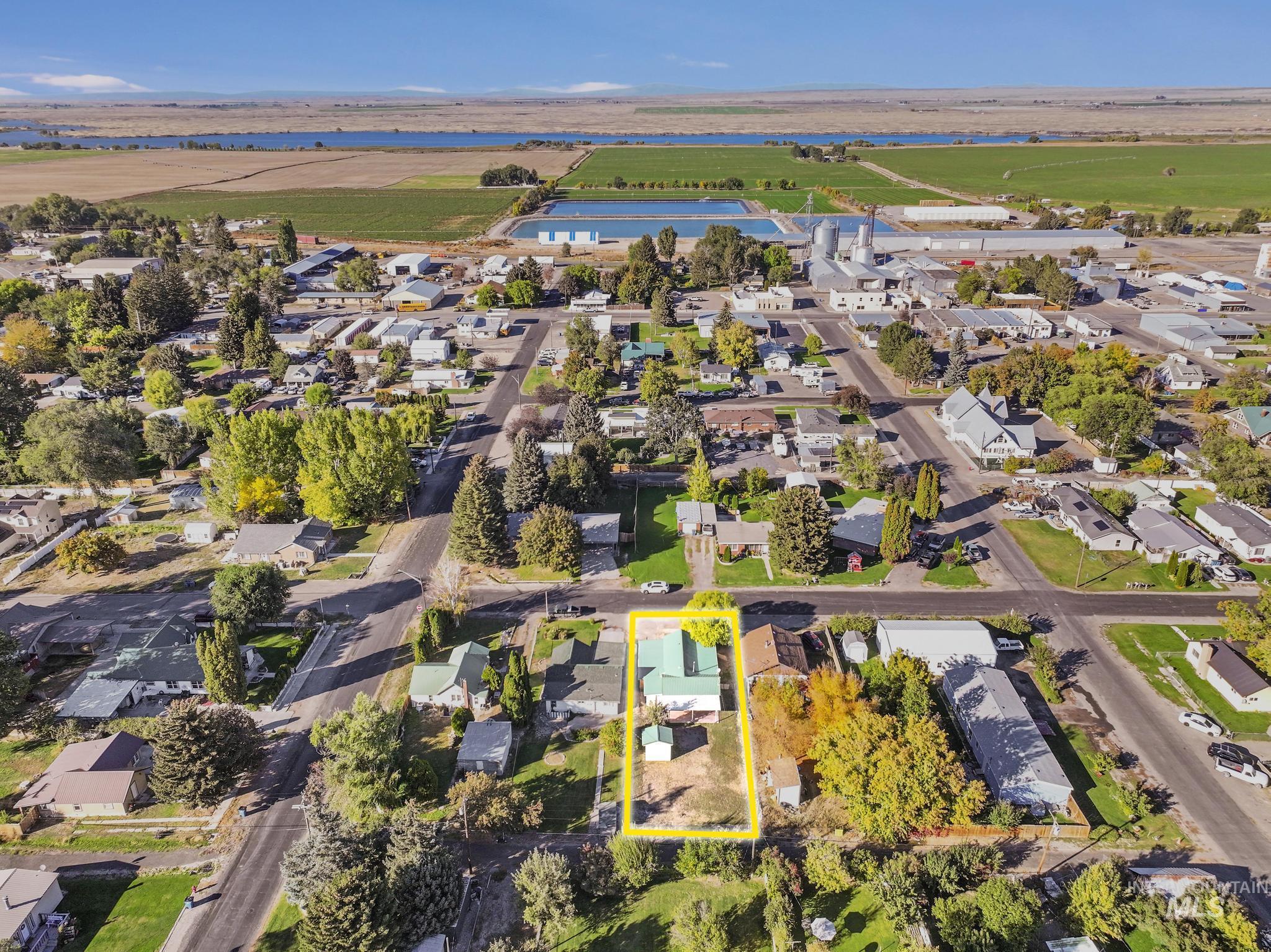 230 2nd Street, Hazelton, Idaho 83335, 4 Bedrooms, 1 Bathroom, Residential For Sale, Price $245,000,MLS 98964182