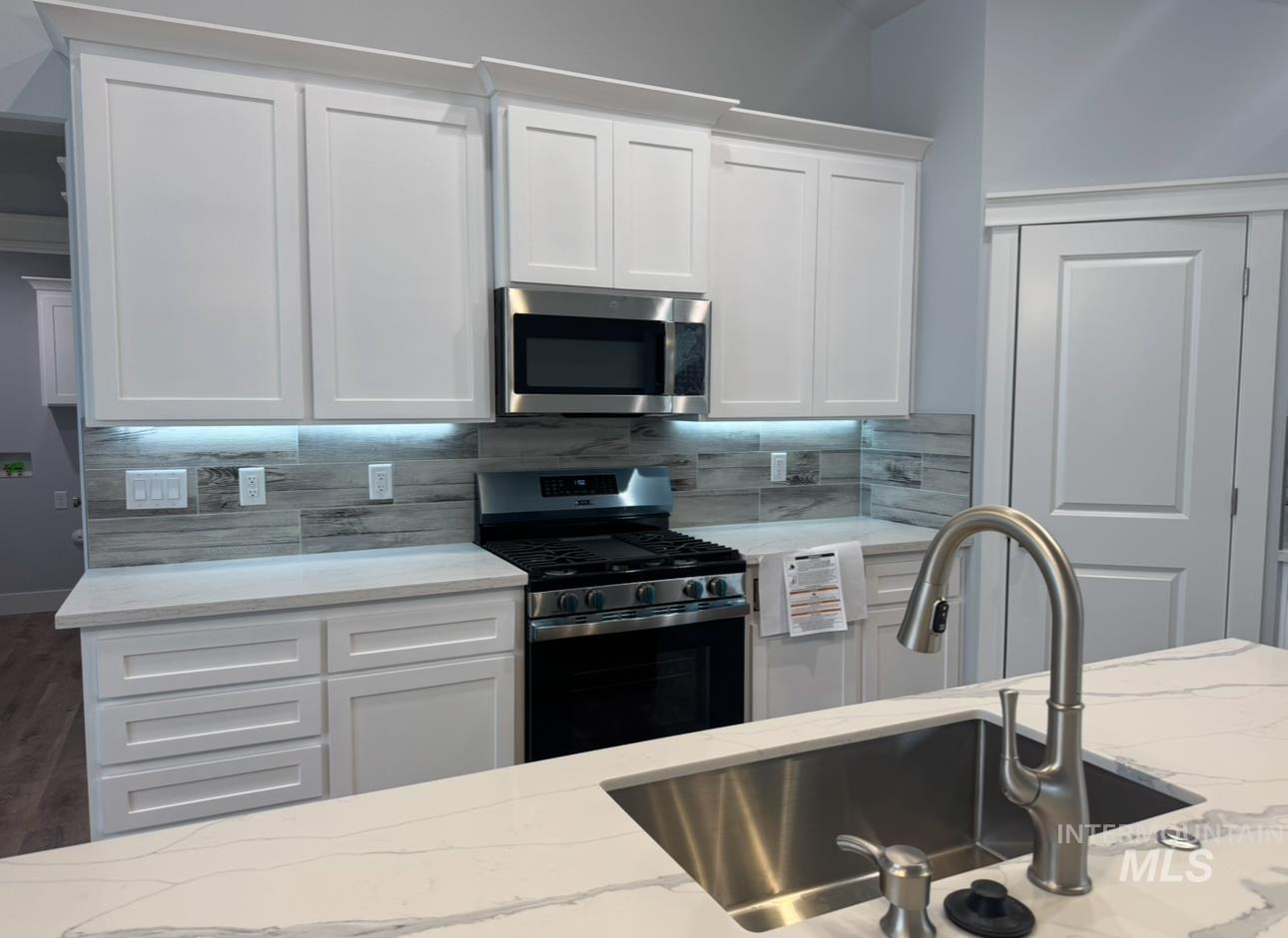 1507 Tverdy Lane, Buhl, Idaho 83316, 3 Bedrooms, 2 Bathrooms, Residential For Sale, Price $368,500,MLS 98964190