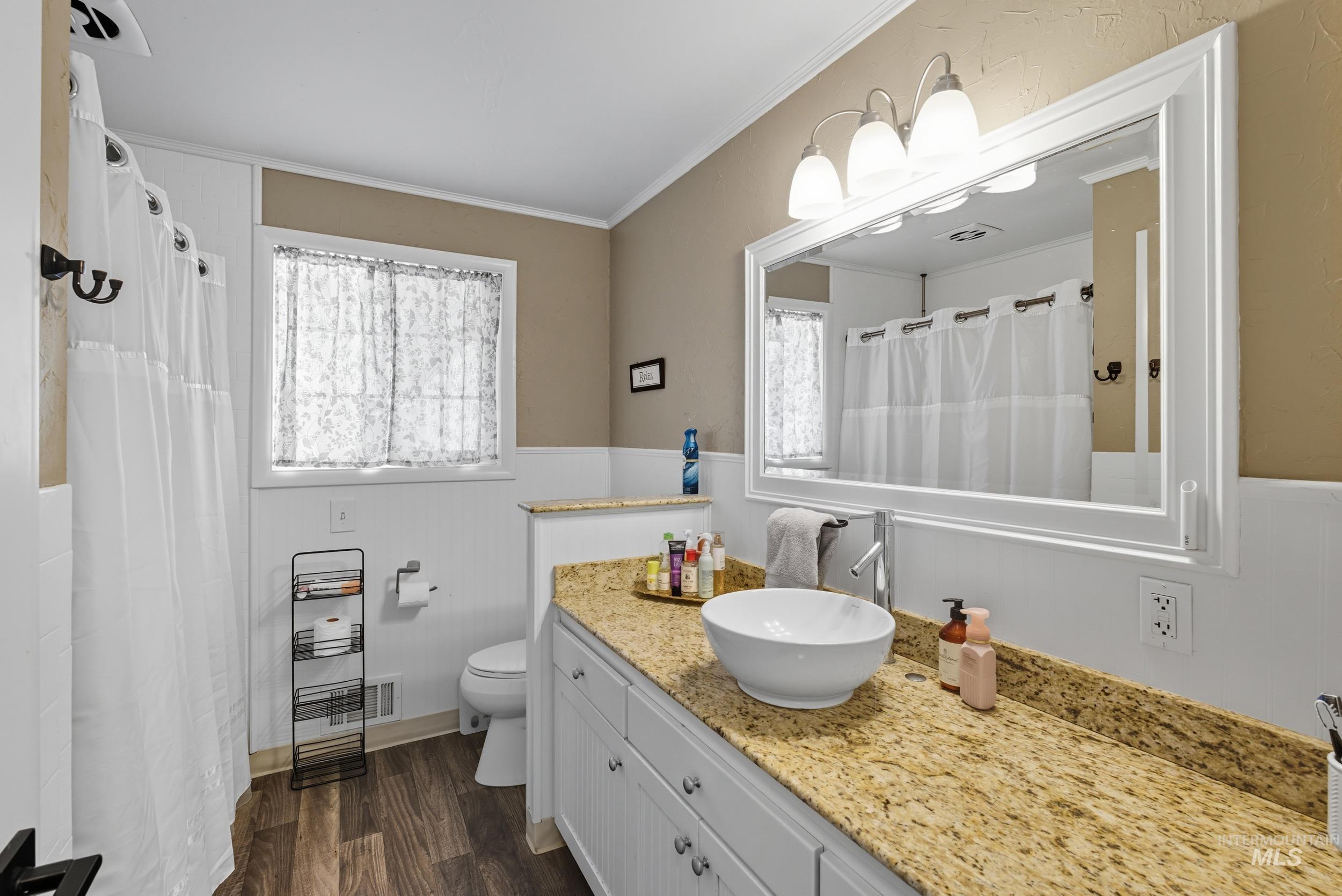 115 S Westwood Blvd, Nampa, Idaho 83686, 3 Bedrooms, 2 Bathrooms, Residential For Sale, Price $424,900,MLS 98964204