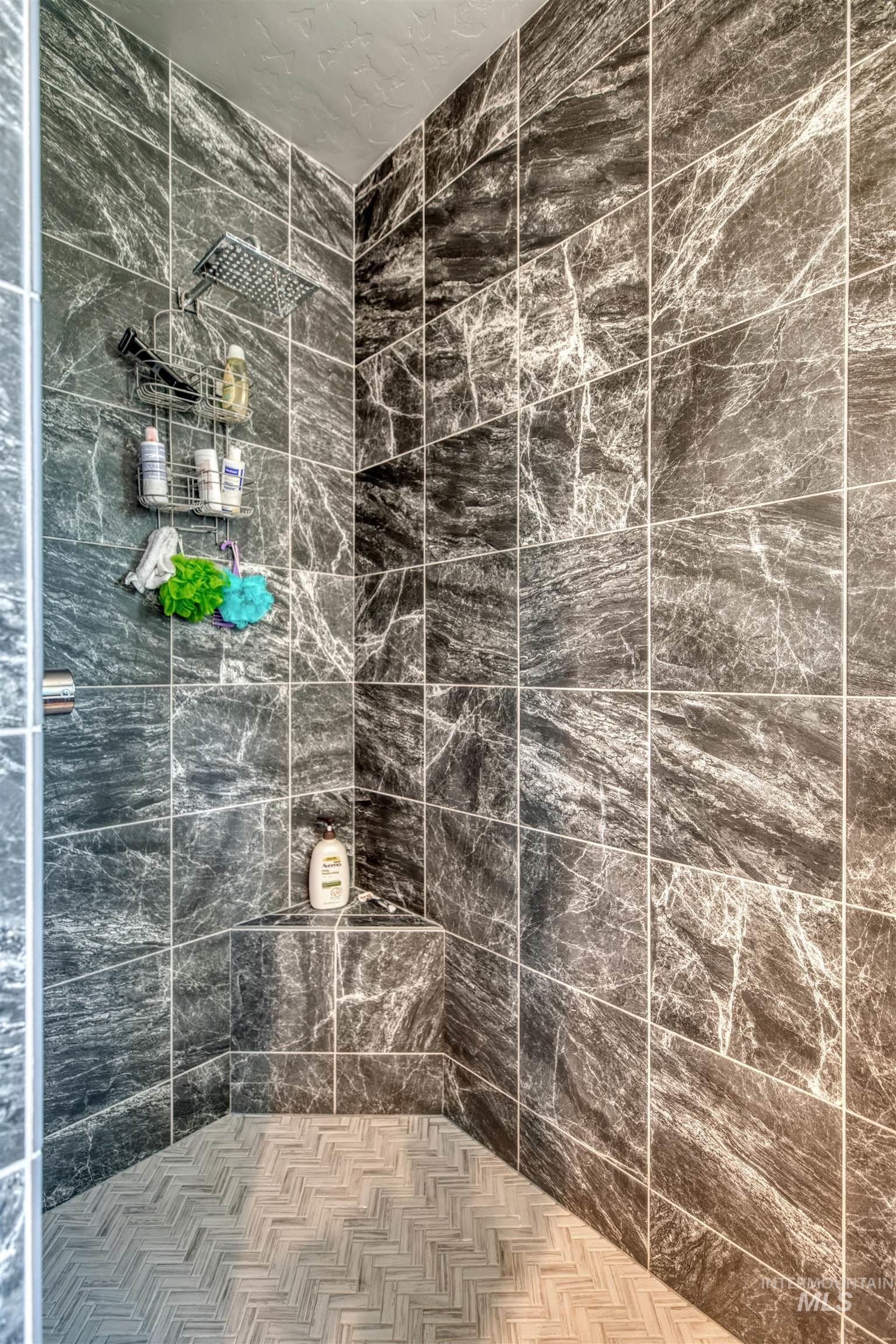 11913 W Piazza St, Nampa, Idaho 83686, 3 Bedrooms, 2 Bathrooms, Residential For Sale, Price $440,000,MLS 98964211