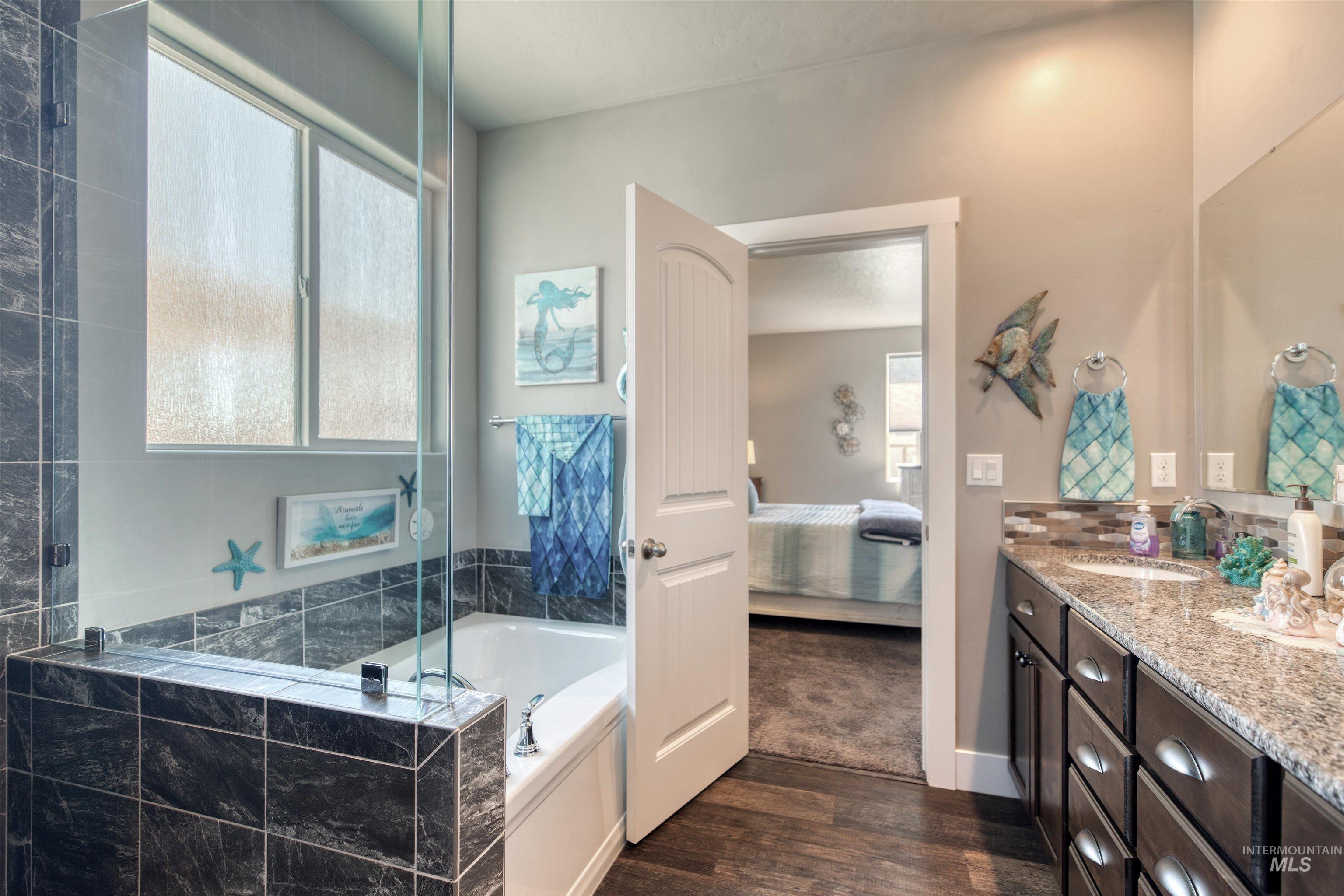 11913 W Piazza St, Nampa, Idaho 83686, 3 Bedrooms, 2 Bathrooms, Residential For Sale, Price $440,000,MLS 98964211