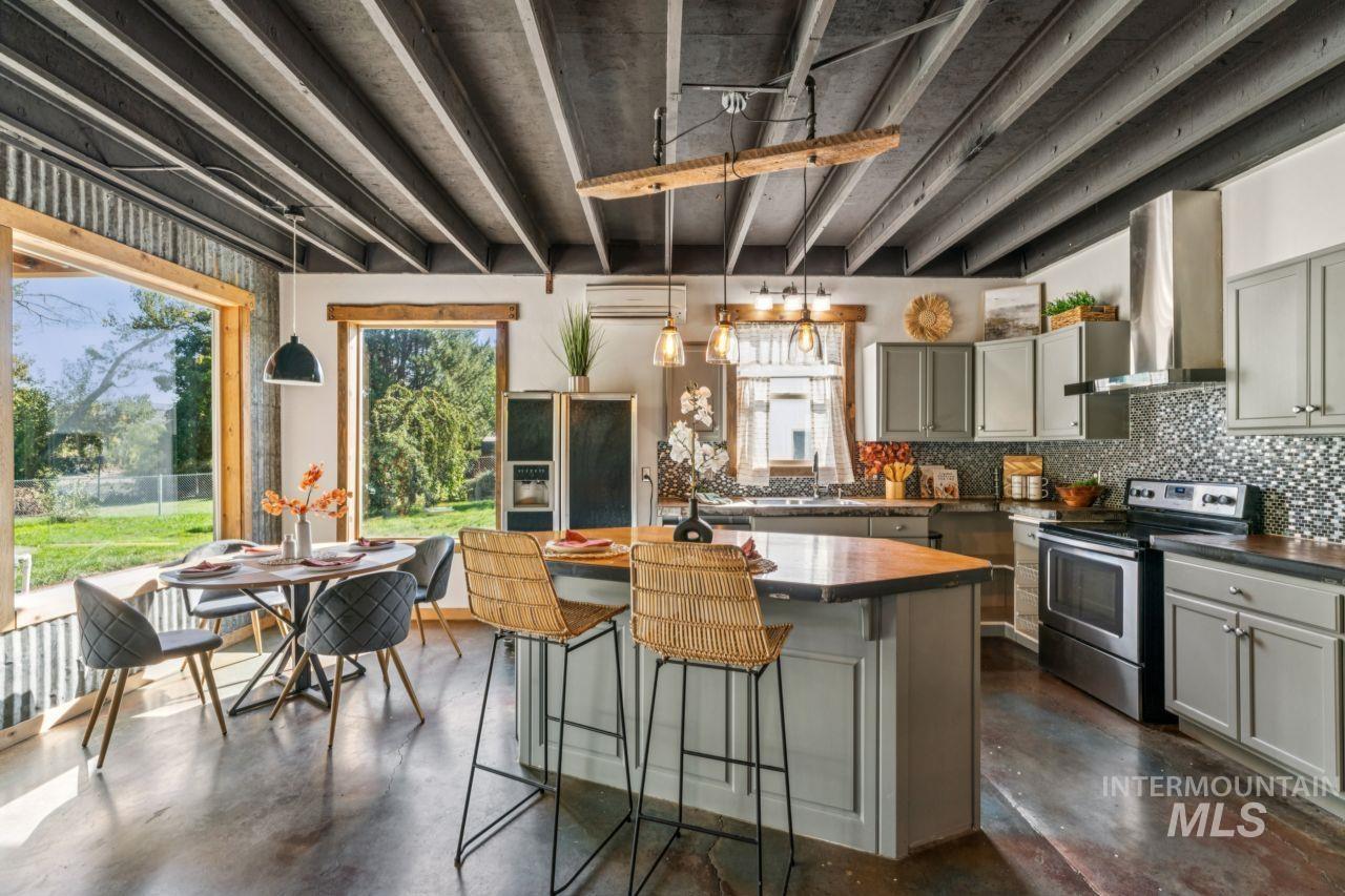 3850 N Plaza Road, Emmett, Idaho 83617, 3 Bedrooms, 2.5 Bathrooms, Residential For Sale, Price $750,000,MLS 98964221