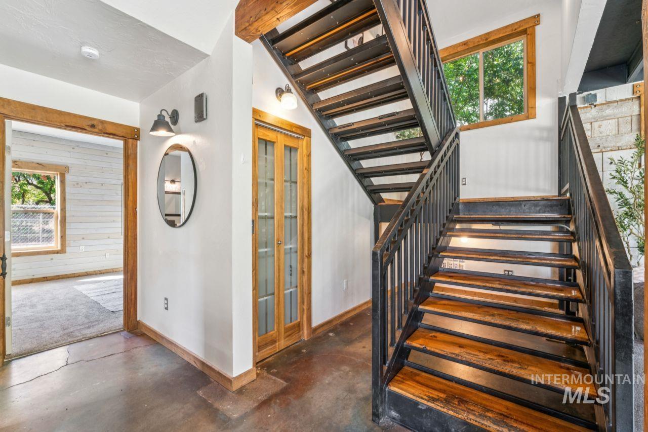 3850 N Plaza Road, Emmett, Idaho 83617, 3 Bedrooms, 2.5 Bathrooms, Residential For Sale, Price $750,000,MLS 98964221