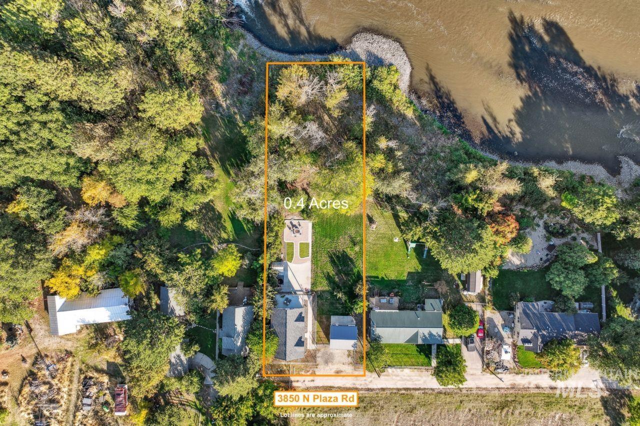 3850 N Plaza Road, Emmett, Idaho 83617, 3 Bedrooms, 2.5 Bathrooms, Residential For Sale, Price $750,000,MLS 98964221