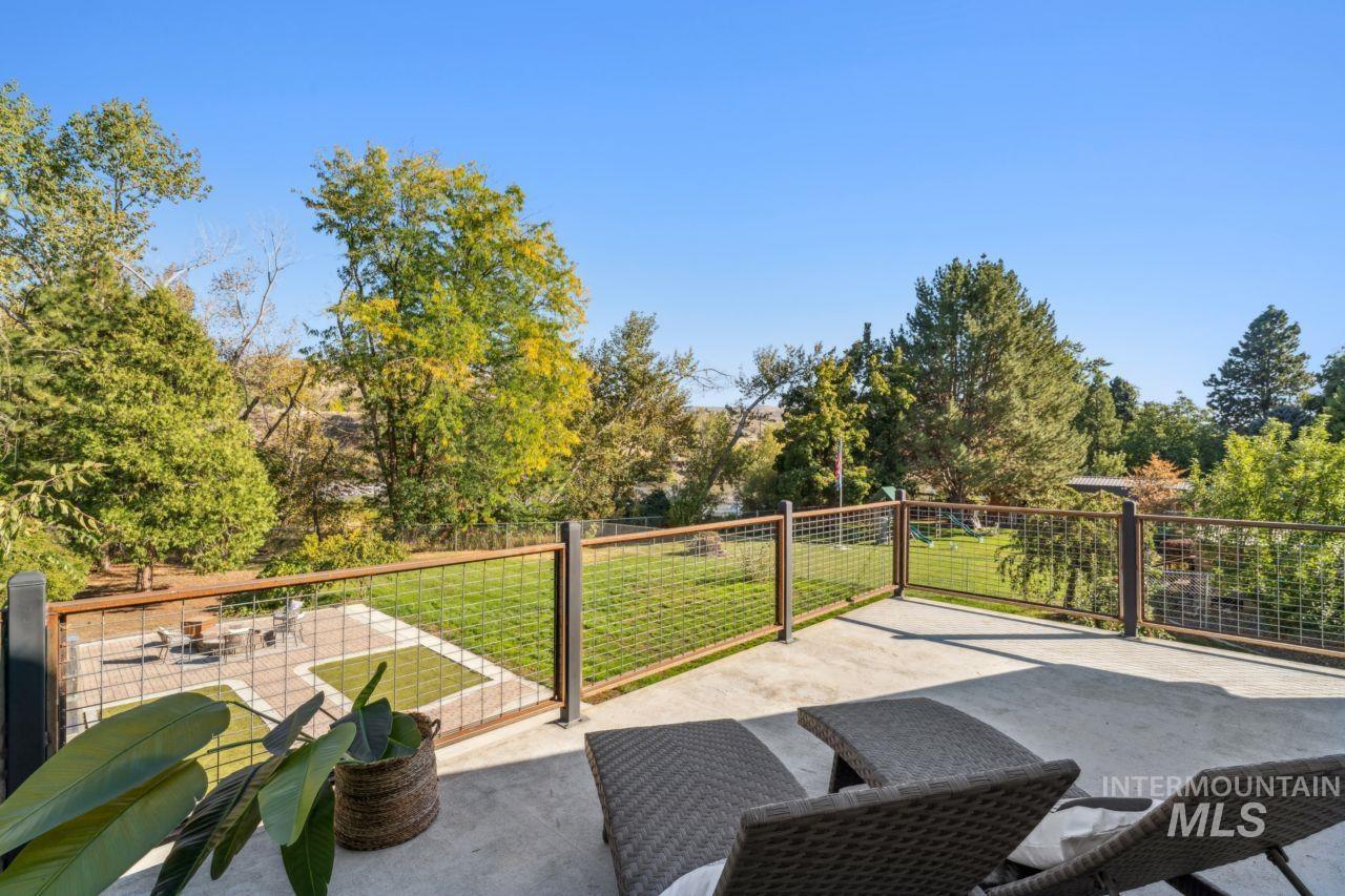 3850 N Plaza Road, Emmett, Idaho 83617, 3 Bedrooms, 2.5 Bathrooms, Residential For Sale, Price $750,000,MLS 98964221