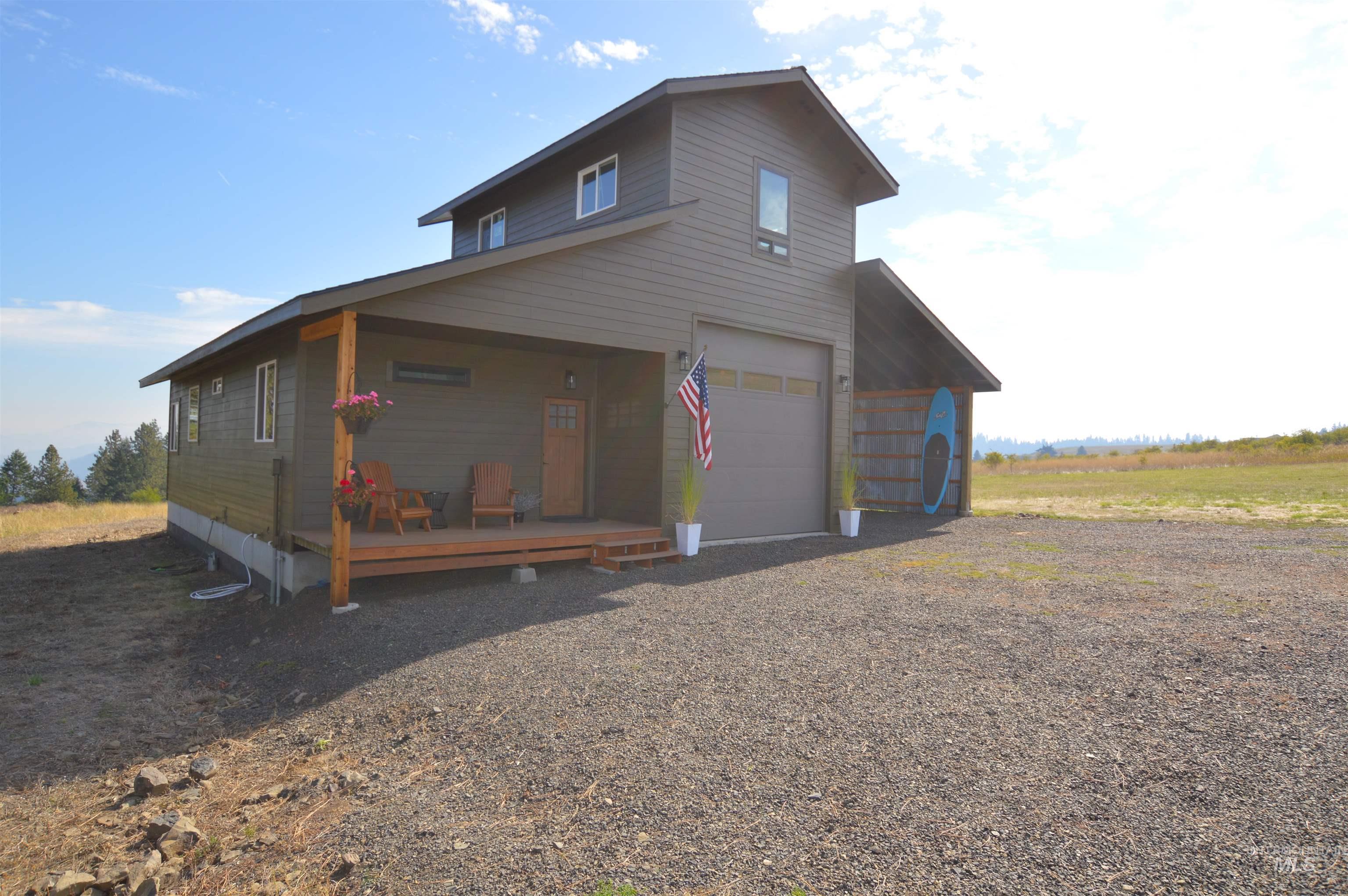 271 Mule Deer, Kamiah, Idaho 83536, 2 Bedrooms, 1 Bathroom, Residential For Sale, Price $579,000,MLS 98964229