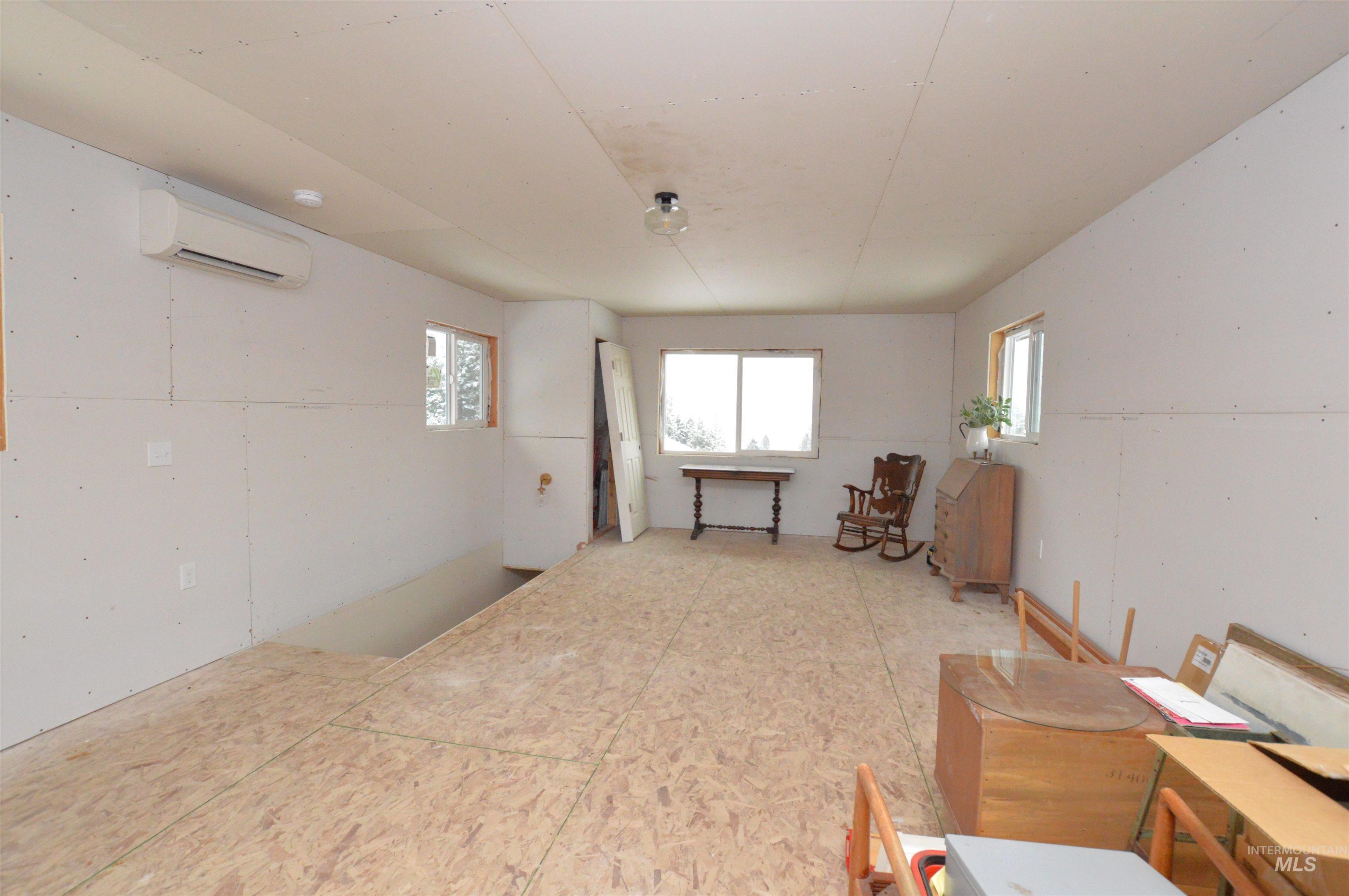 271 Mule Deer, Kamiah, Idaho 83536, 2 Bedrooms, 1 Bathroom, Residential For Sale, Price $579,000,MLS 98964229