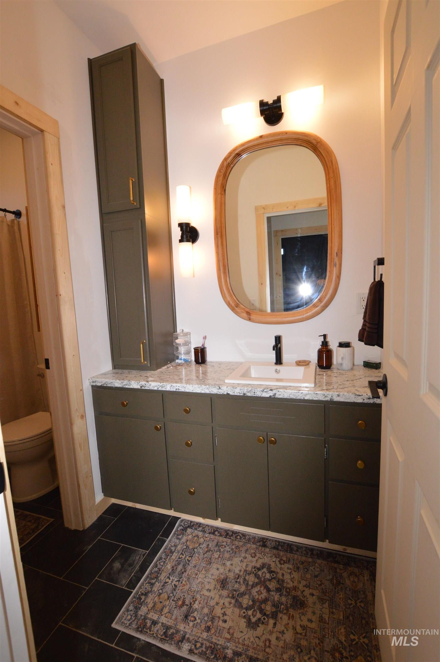 271 Mule Deer, Kamiah, Idaho 83536, 2 Bedrooms, 1 Bathroom, Residential For Sale, Price $579,000,MLS 98964229