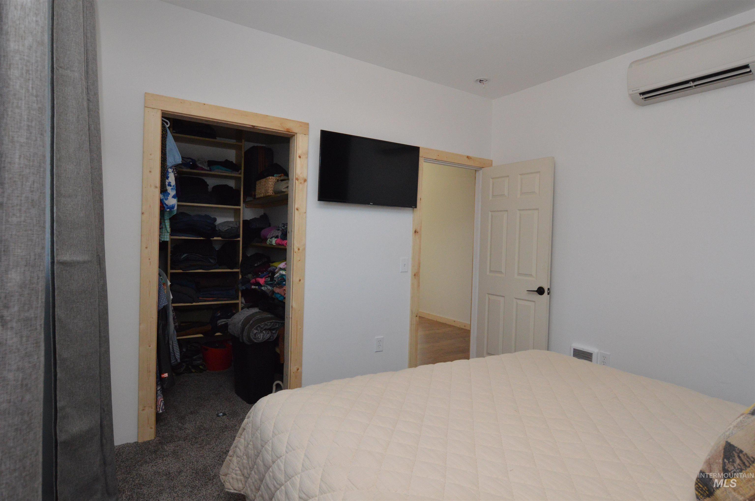 271 Mule Deer, Kamiah, Idaho 83536, 2 Bedrooms, 1 Bathroom, Residential For Sale, Price $579,000,MLS 98964229