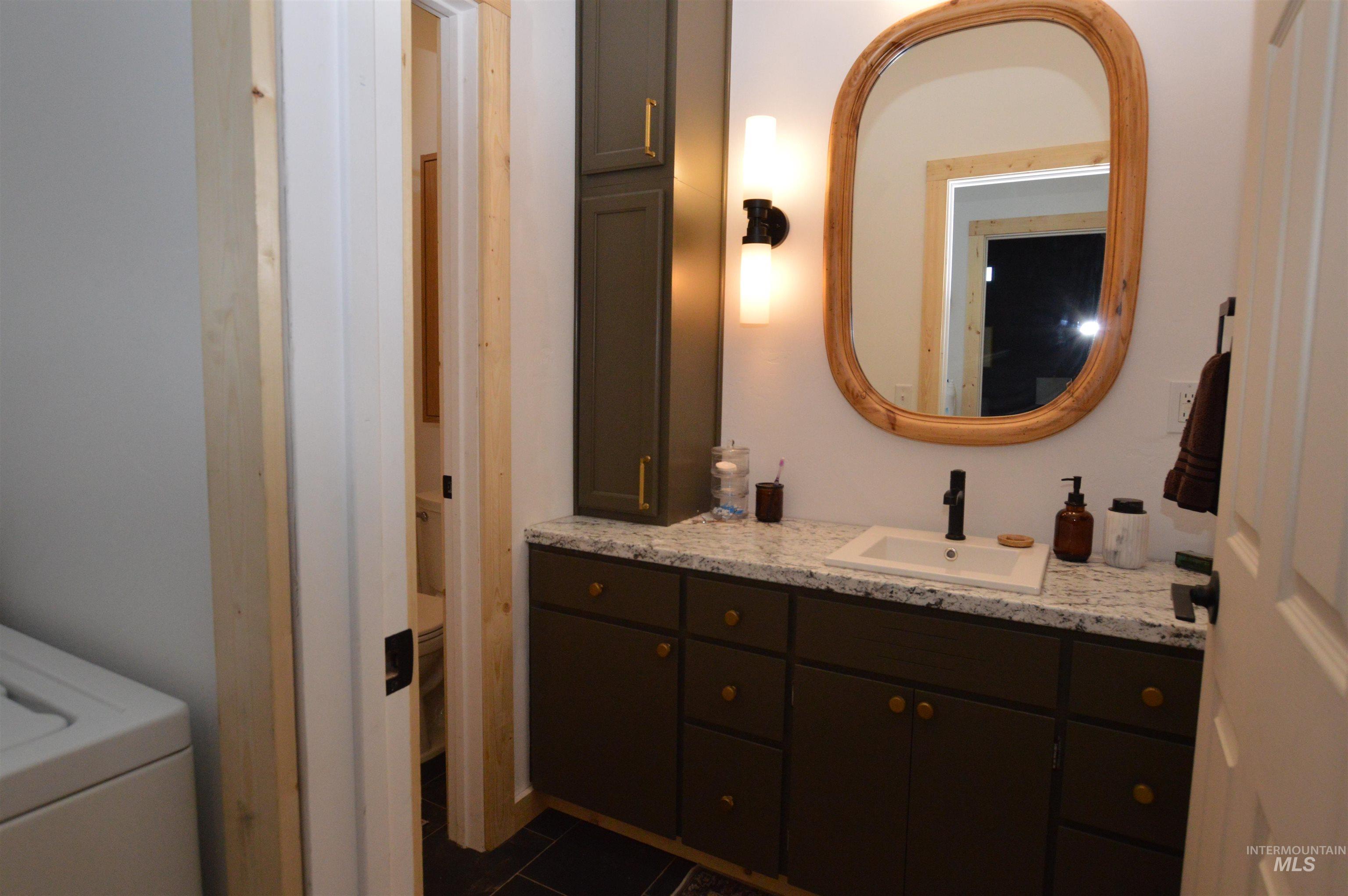 271 Mule Deer, Kamiah, Idaho 83536, 2 Bedrooms, 1 Bathroom, Residential For Sale, Price $579,000,MLS 98964229