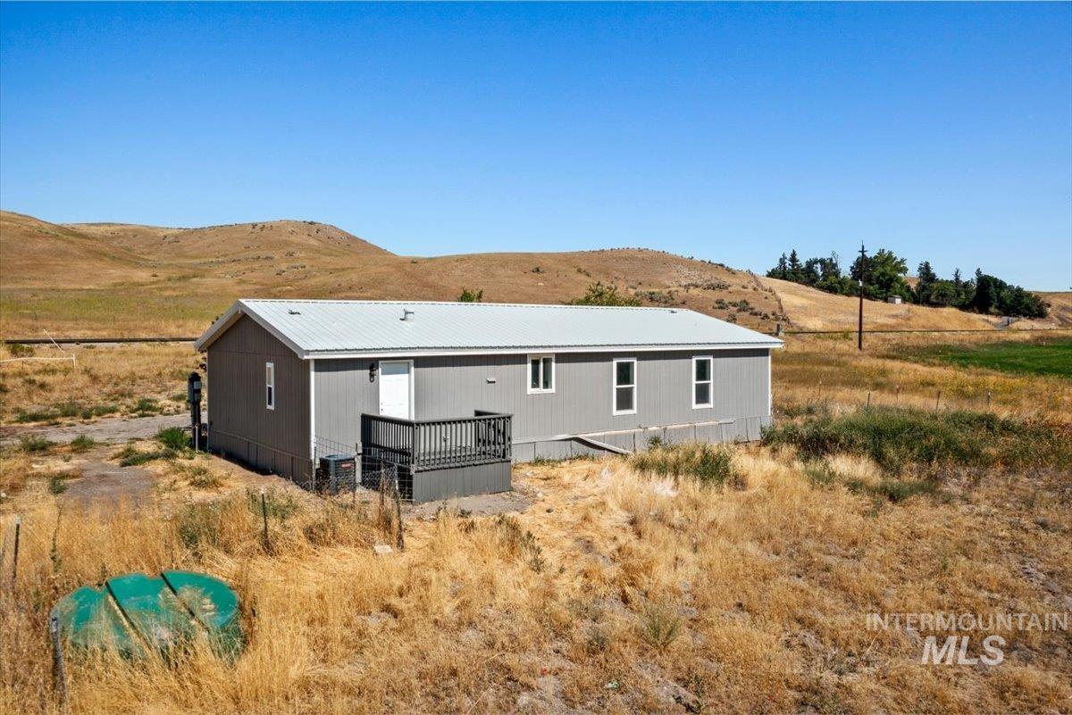 840 Hwy 95, Weiser, Idaho 83672, 3 Bedrooms, 2 Bathrooms, Residential For Sale, Price $334,900,MLS 98964247