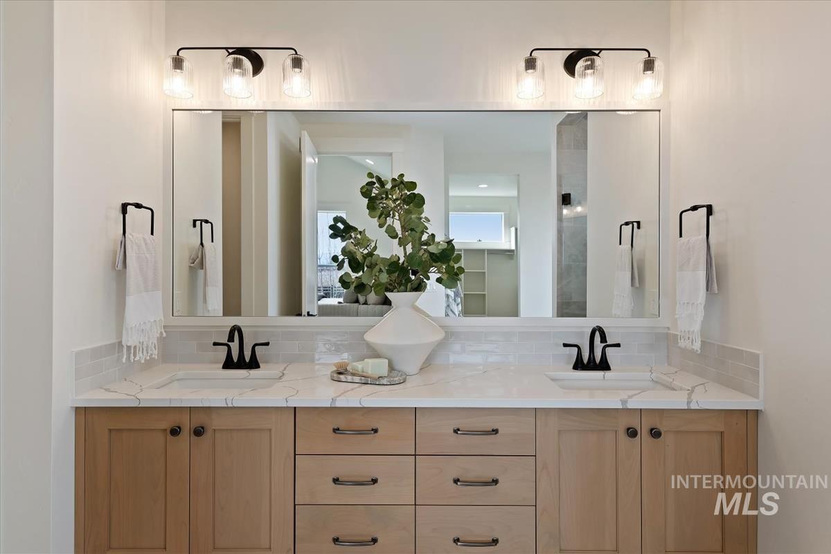 2154 N Palaestra Ave, Eagle, Idaho 83616, 3 Bedrooms, 2.5 Bathrooms, Residential For Sale, Price $949,900, 98964259