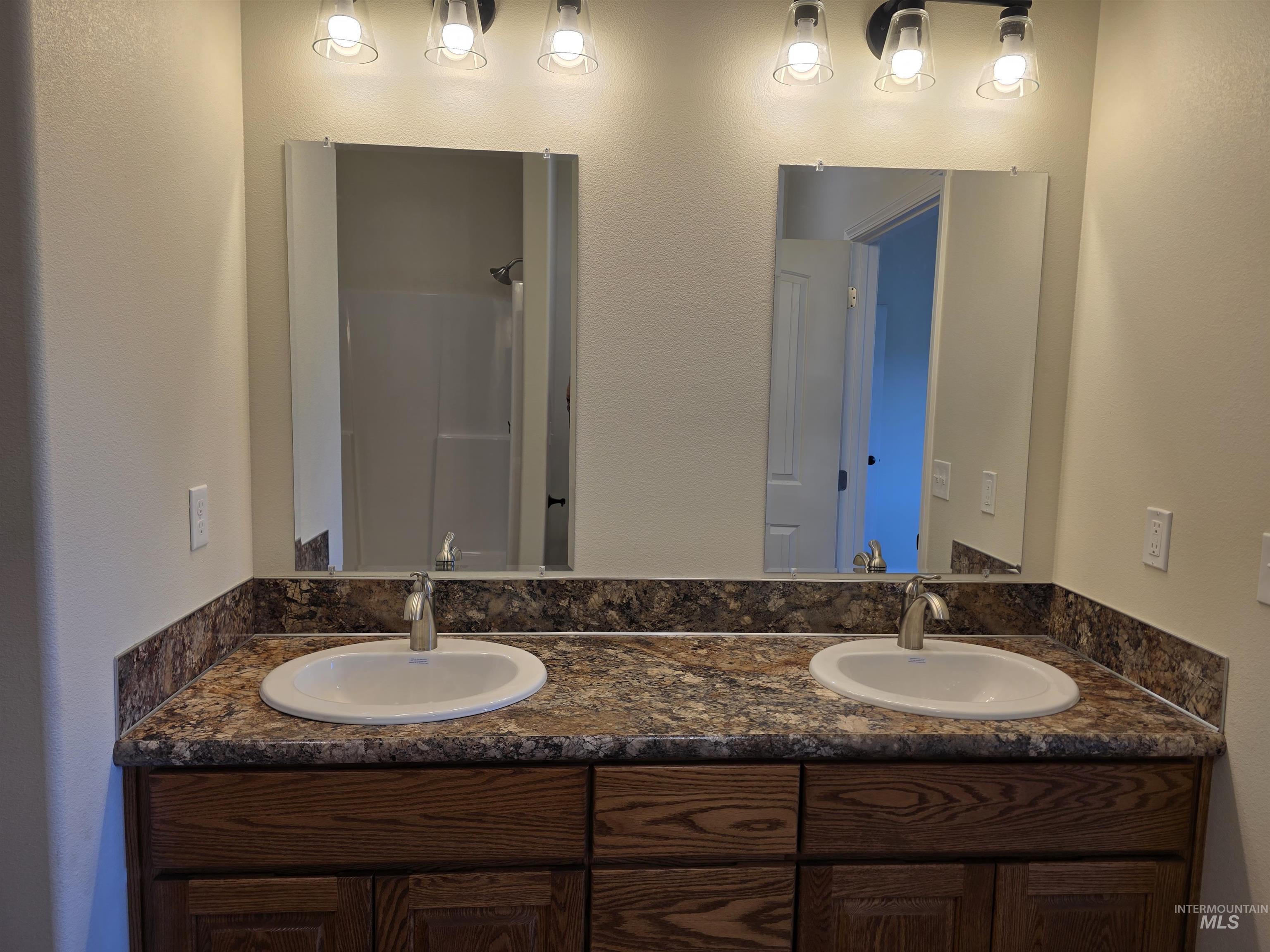 2604 23rd St, Clarkston, Washington 99403, 2 Bedrooms, 2 Bathrooms, Residential For Sale, Price $399,000,MLS 98964281