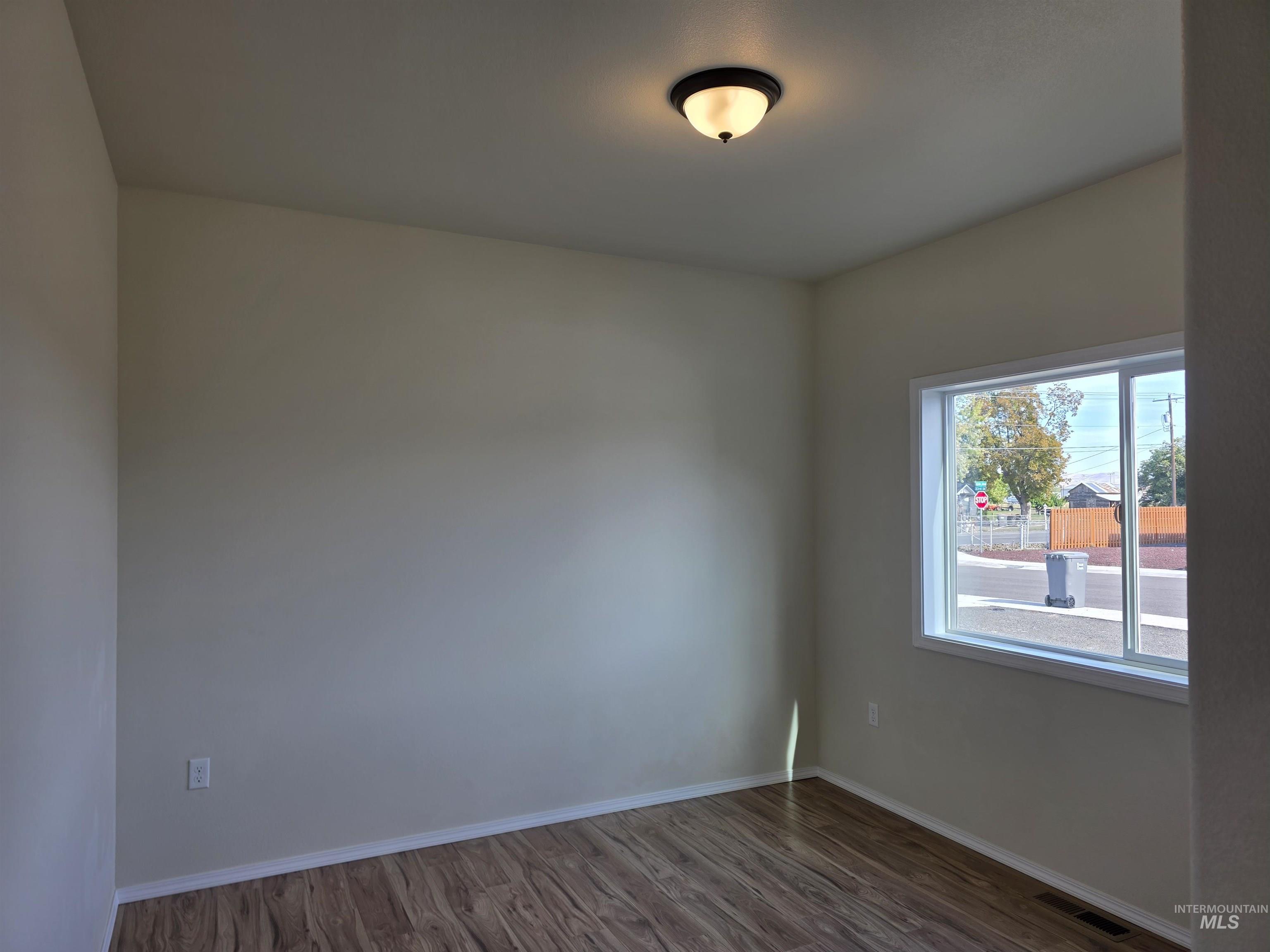 2604 23rd St, Clarkston, Washington 99403, 2 Bedrooms, 2 Bathrooms, Residential For Sale, Price $399,000,MLS 98964281