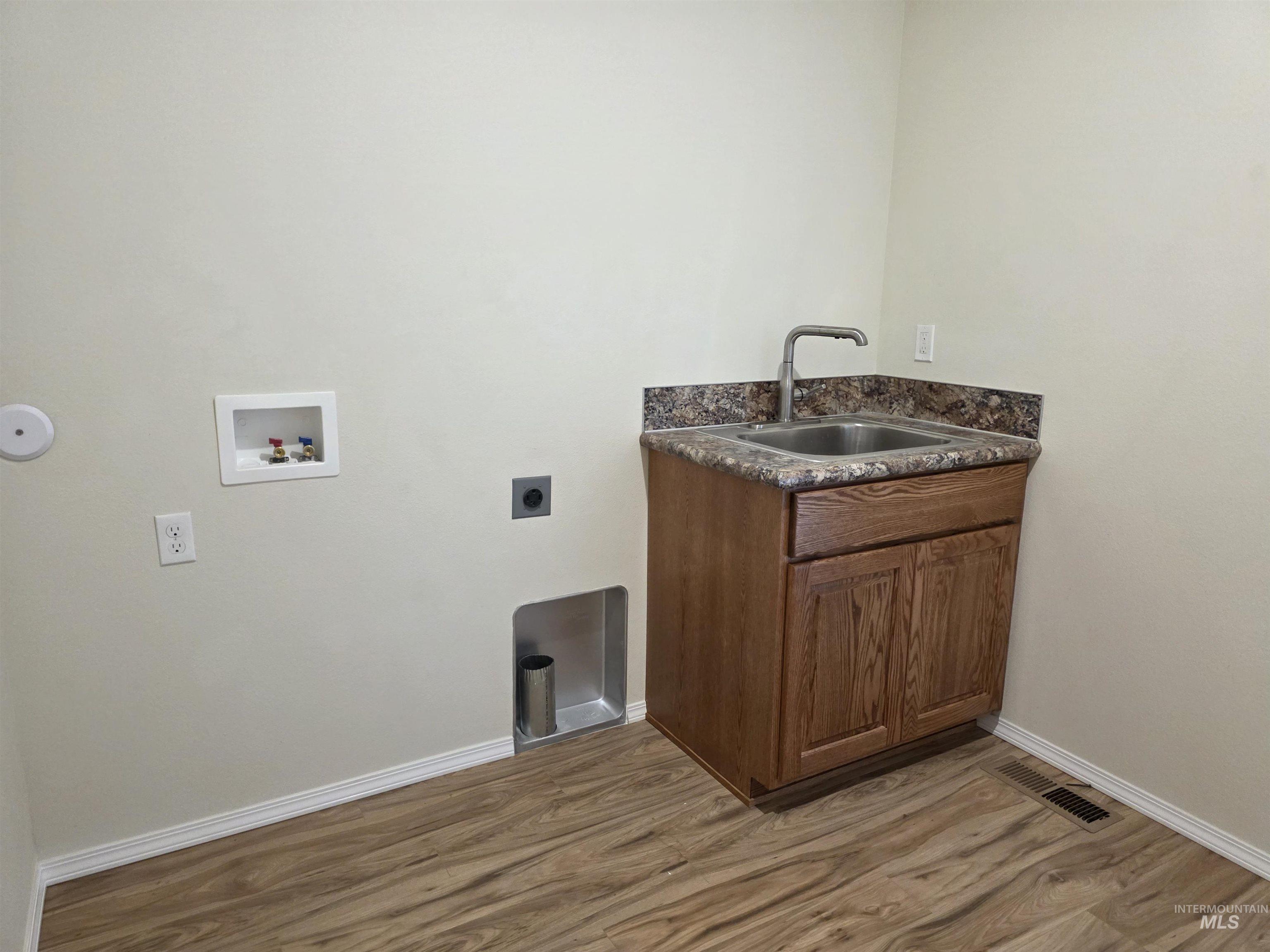 2604 23rd St, Clarkston, Washington 99403, 2 Bedrooms, 2 Bathrooms, Residential For Sale, Price $399,000,MLS 98964281